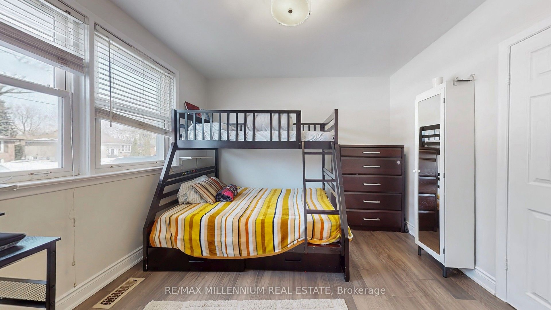341 Moore Park Avenue Property Photo 22