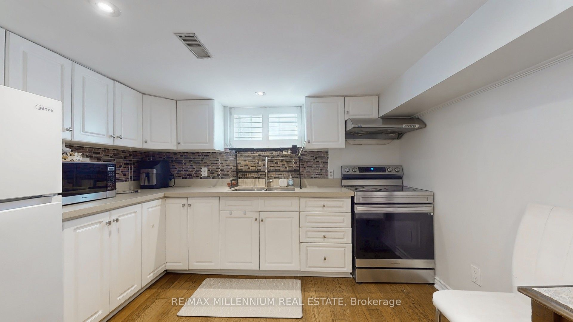 341 Moore Park Avenue Property Photo 34
