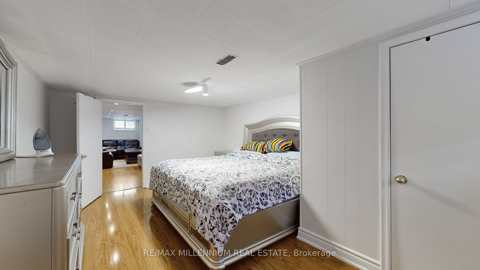 341 Moore Park Avenue Property Photo 37