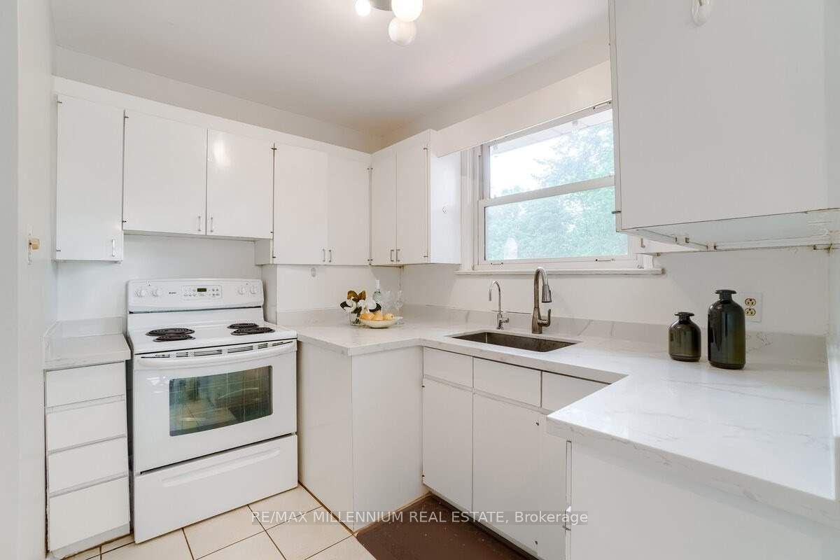 341 Moore Park Avenue Property Photo 45