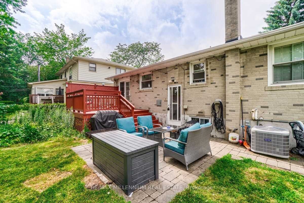 341 Moore Park Avenue Property Photo 49