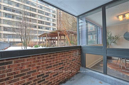 #204 - 15 Mcmurrich Street Property Photo 23