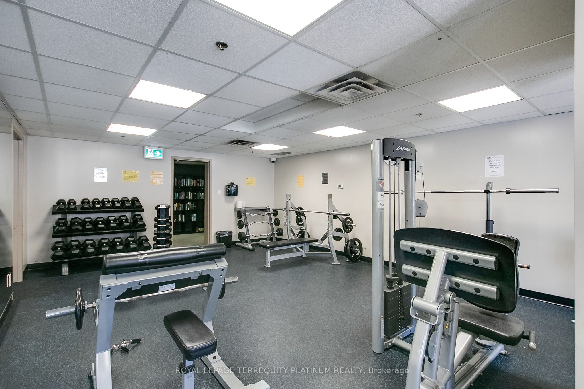 #1123 - 650 Queens Quay Property Photo 24