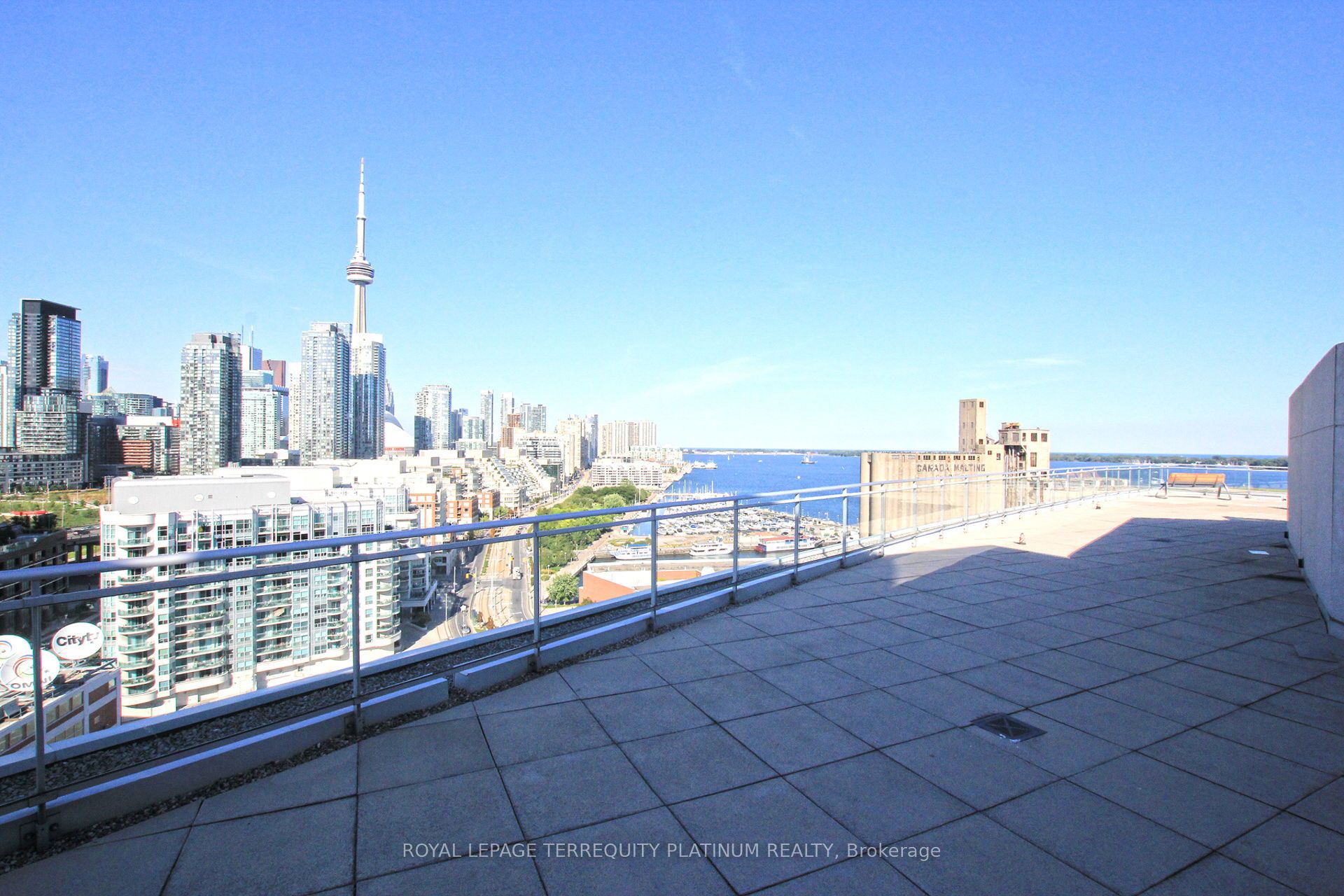 #1123 - 650 Queens Quay Property Photo 28