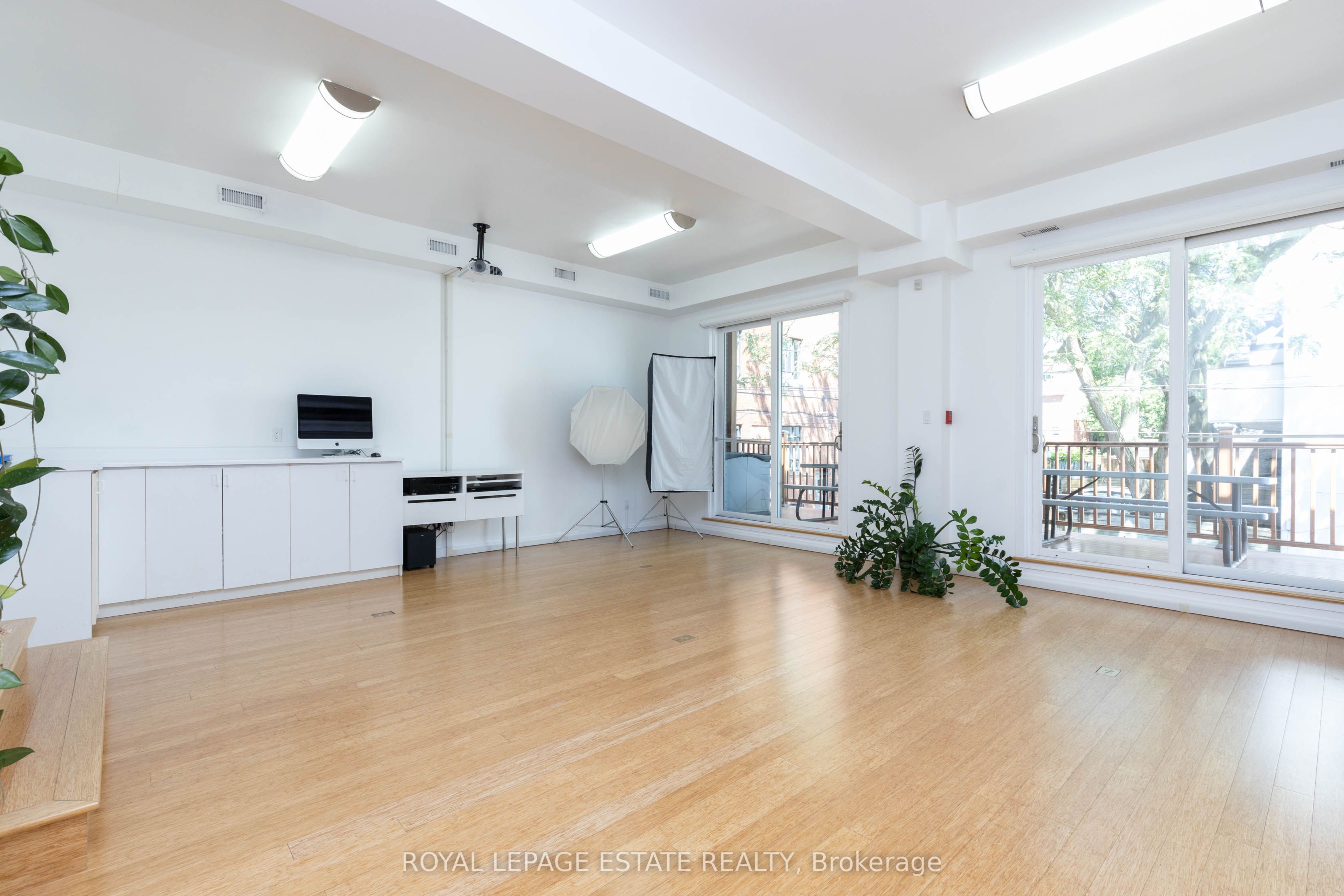 432/434 Queen Street Property Photo 3
