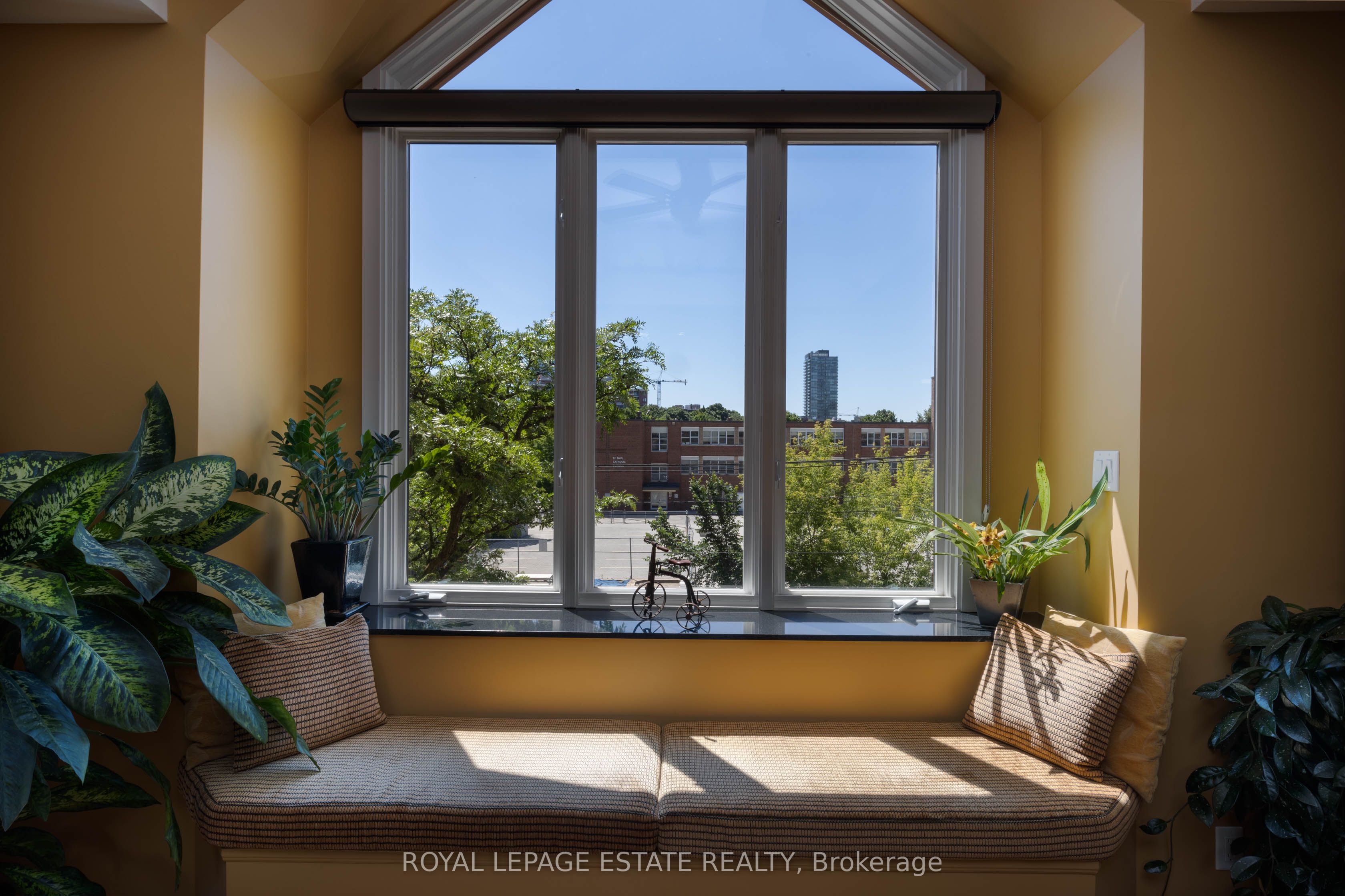 432/434 Queen Street Property Photo 5