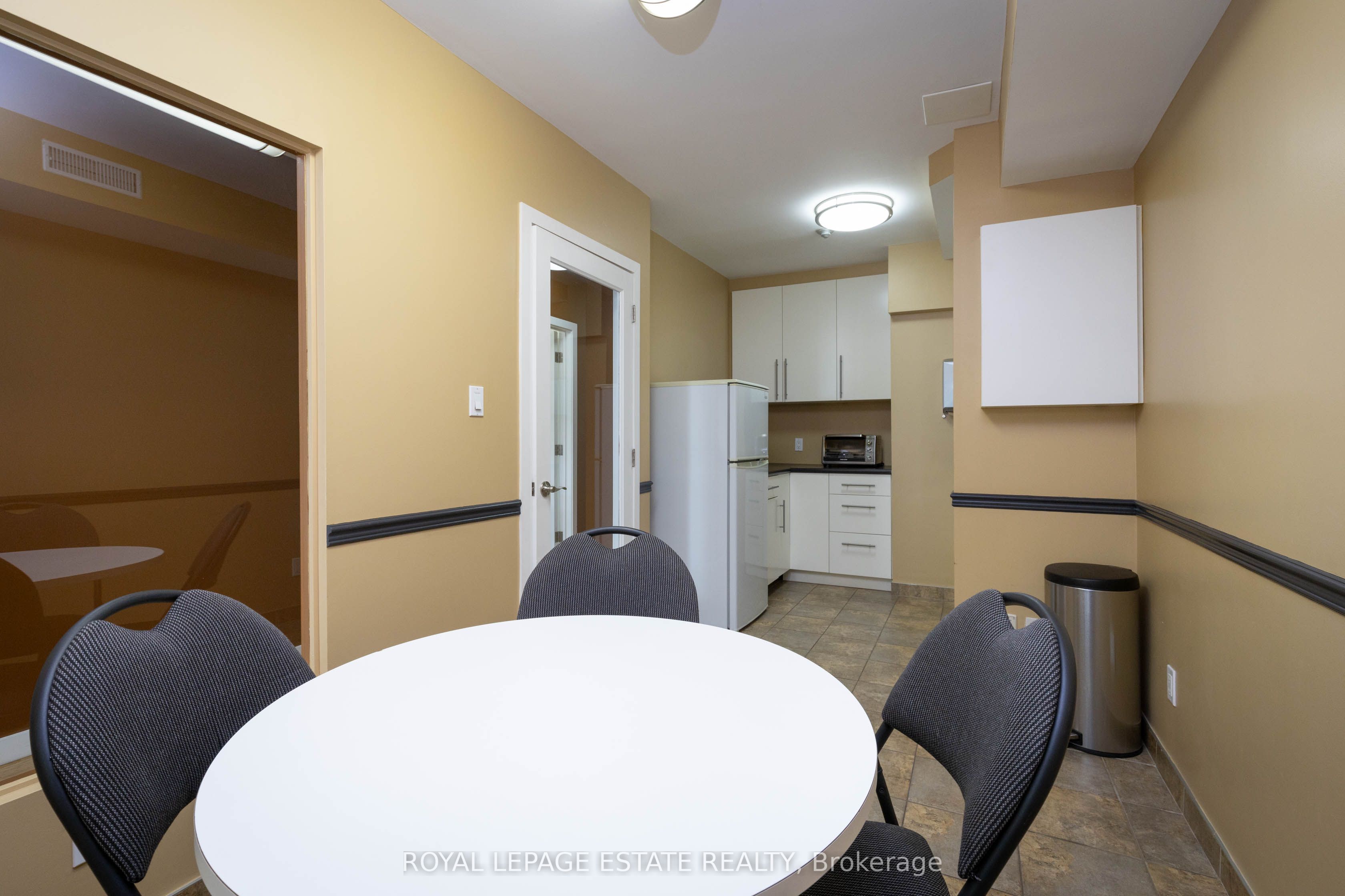 432/434 Queen Street Property Photo 40