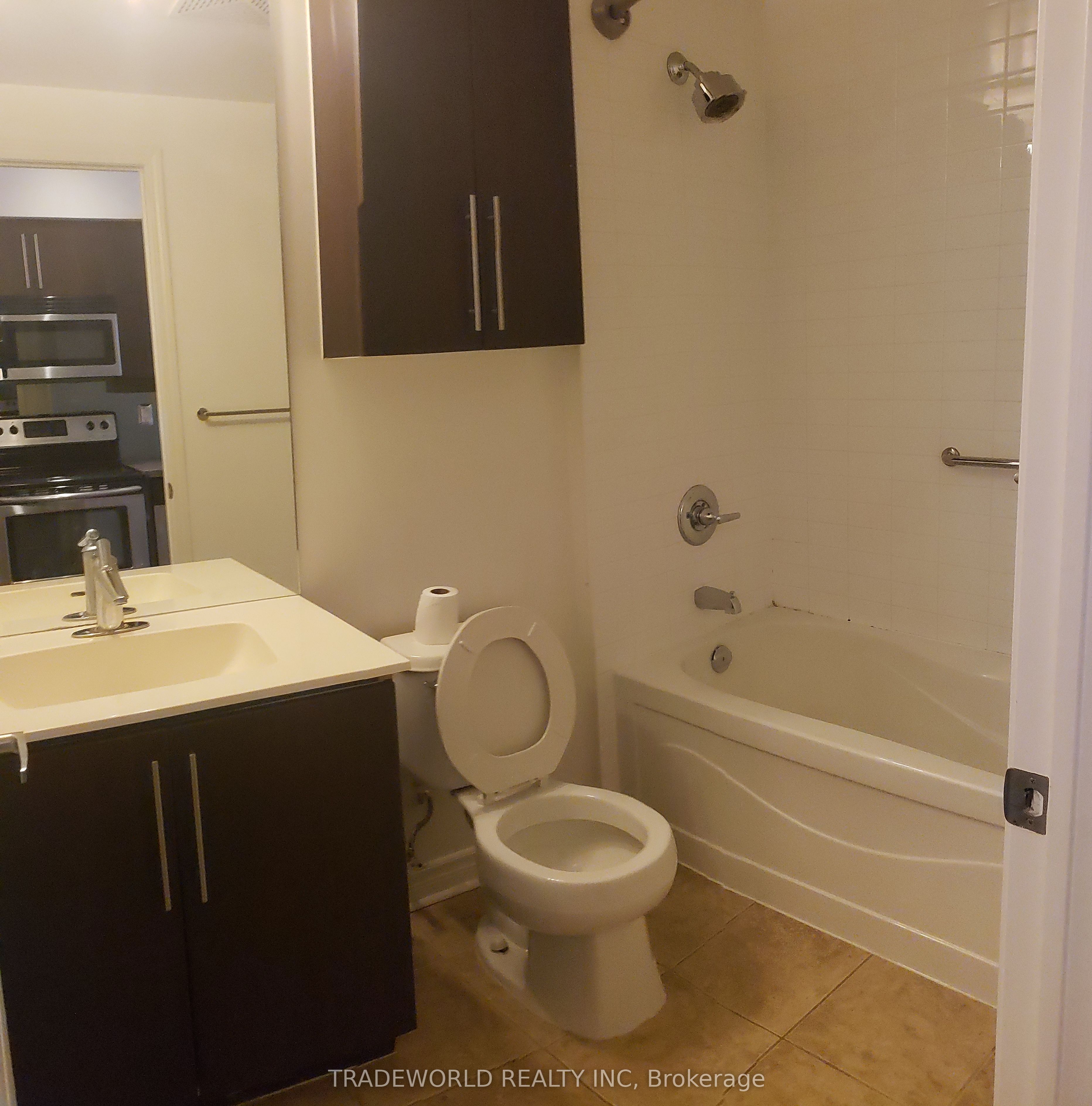 2885 Bayview Avenue 303 Property Photo 4