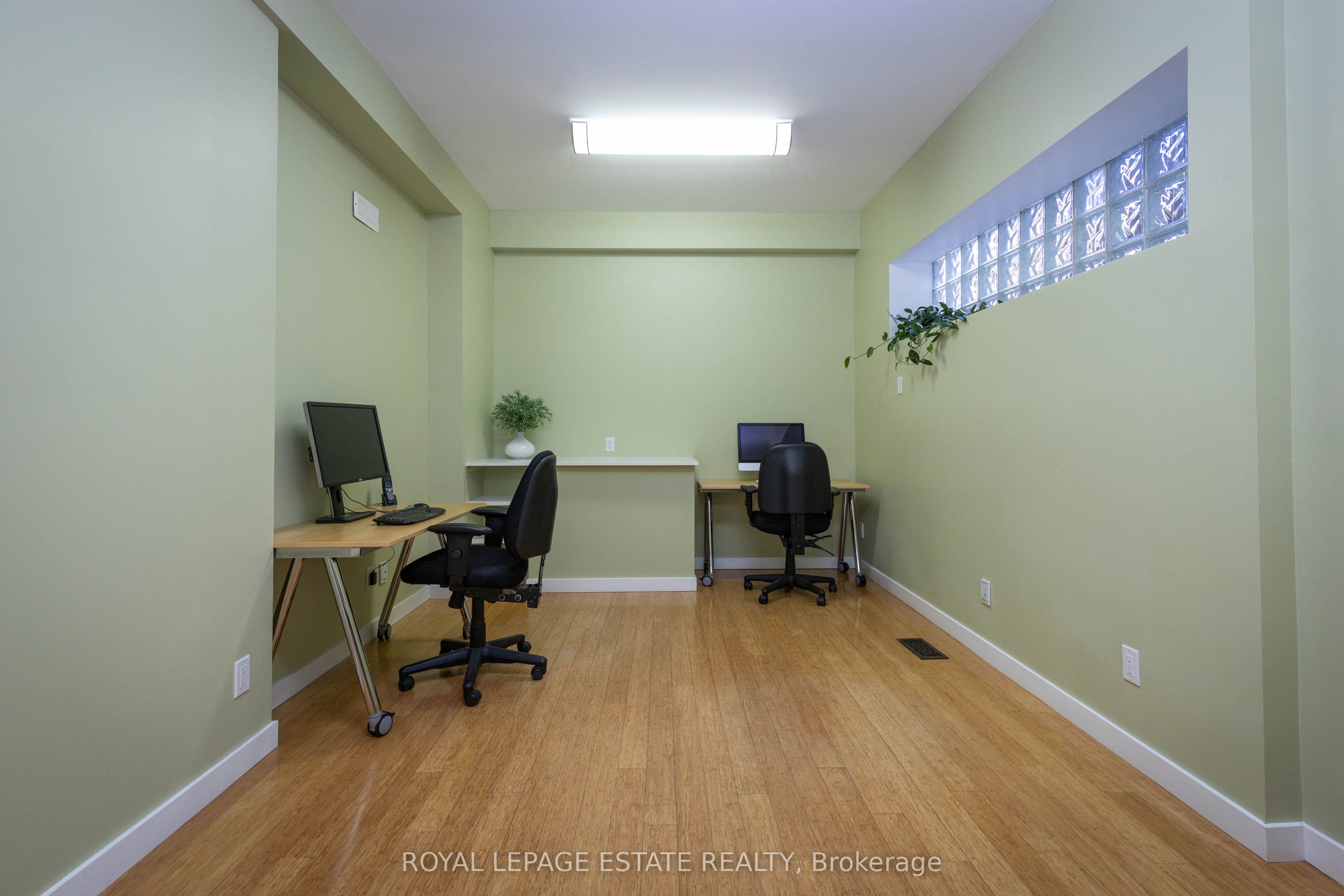 432 Queen Street E Property Photo 29