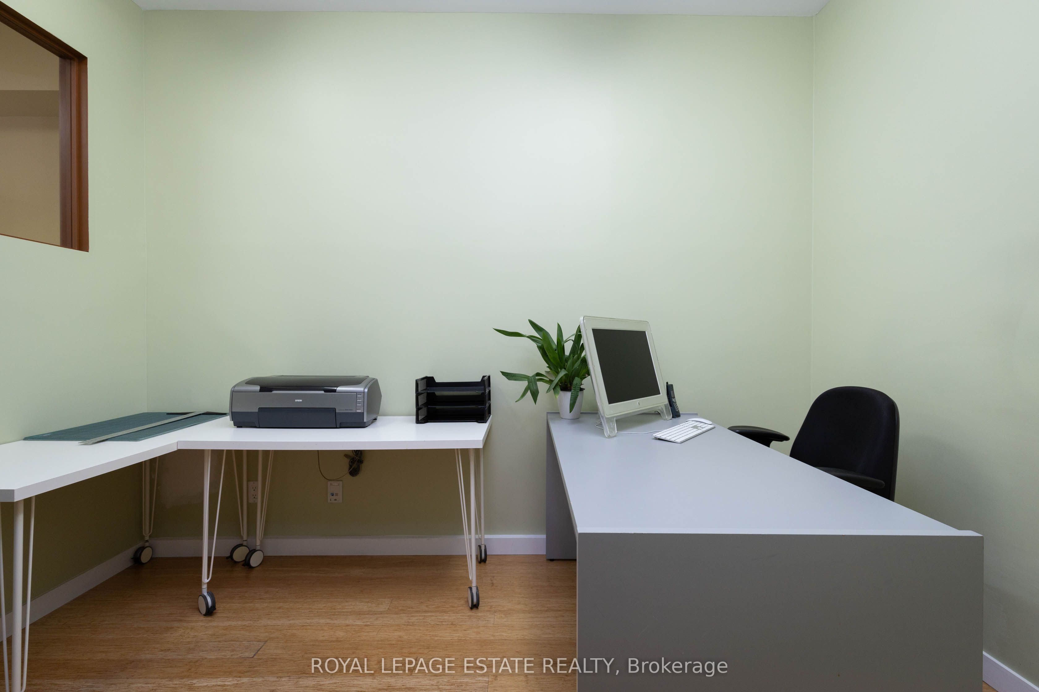 432 Queen Street E Property Photo 30