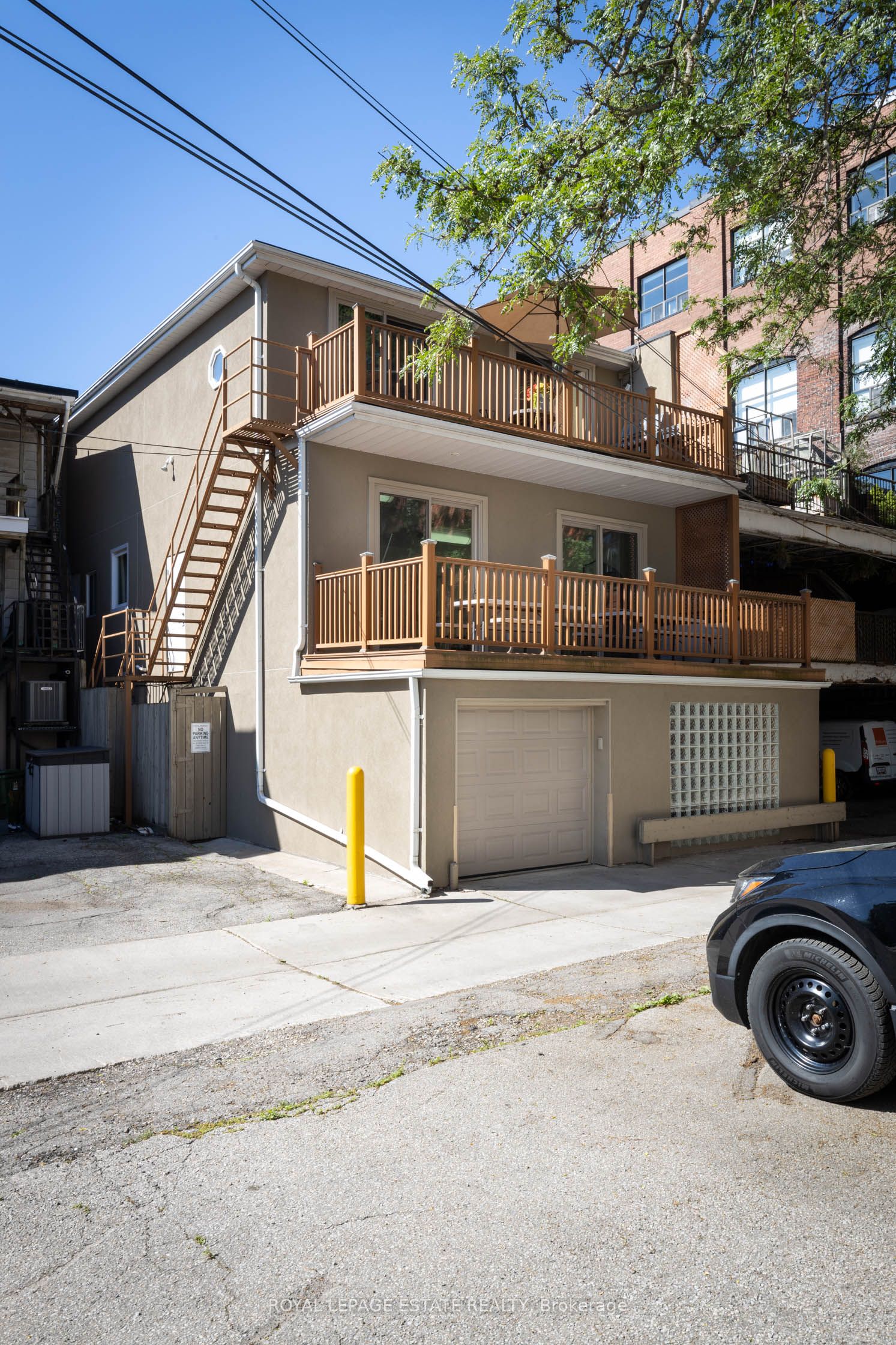 432 Queen Street E Property Photo 39