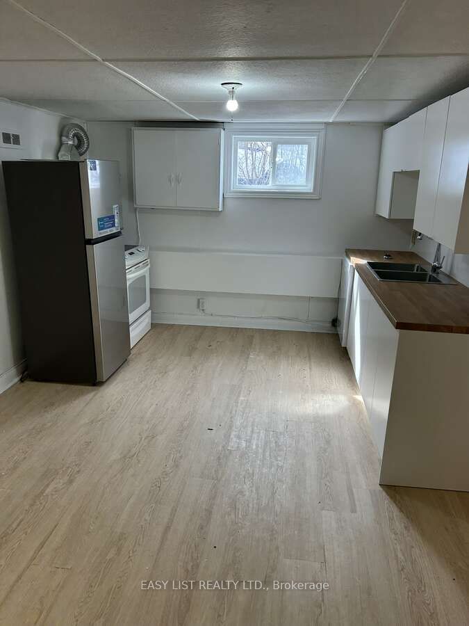41 Churchill Avenue Property Photo 3