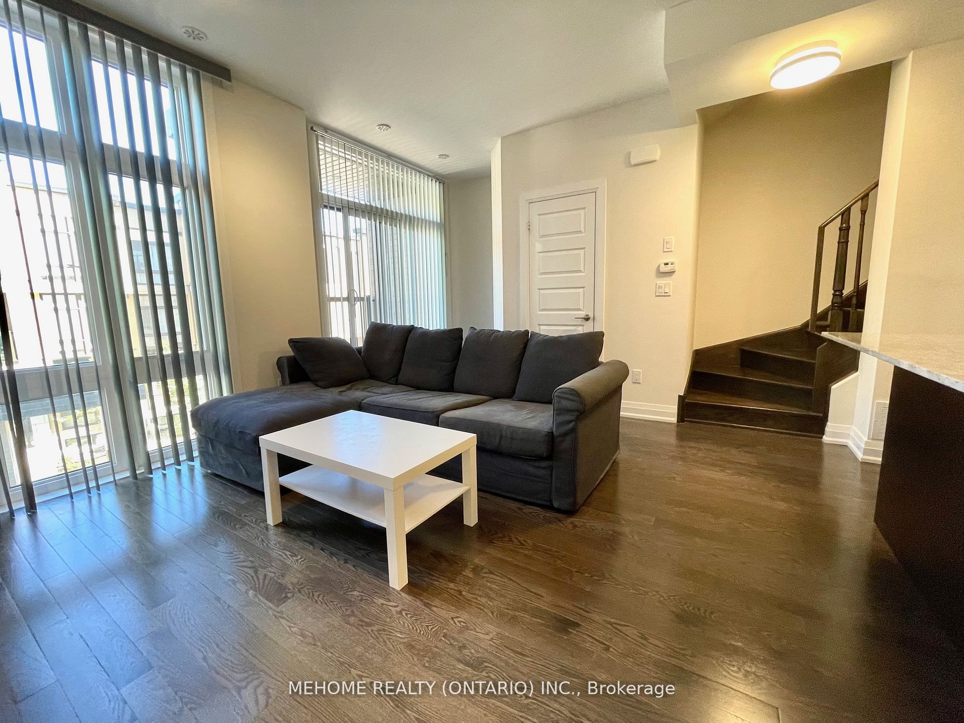 #107 - 23 Eldora Avenue Property Photo 4