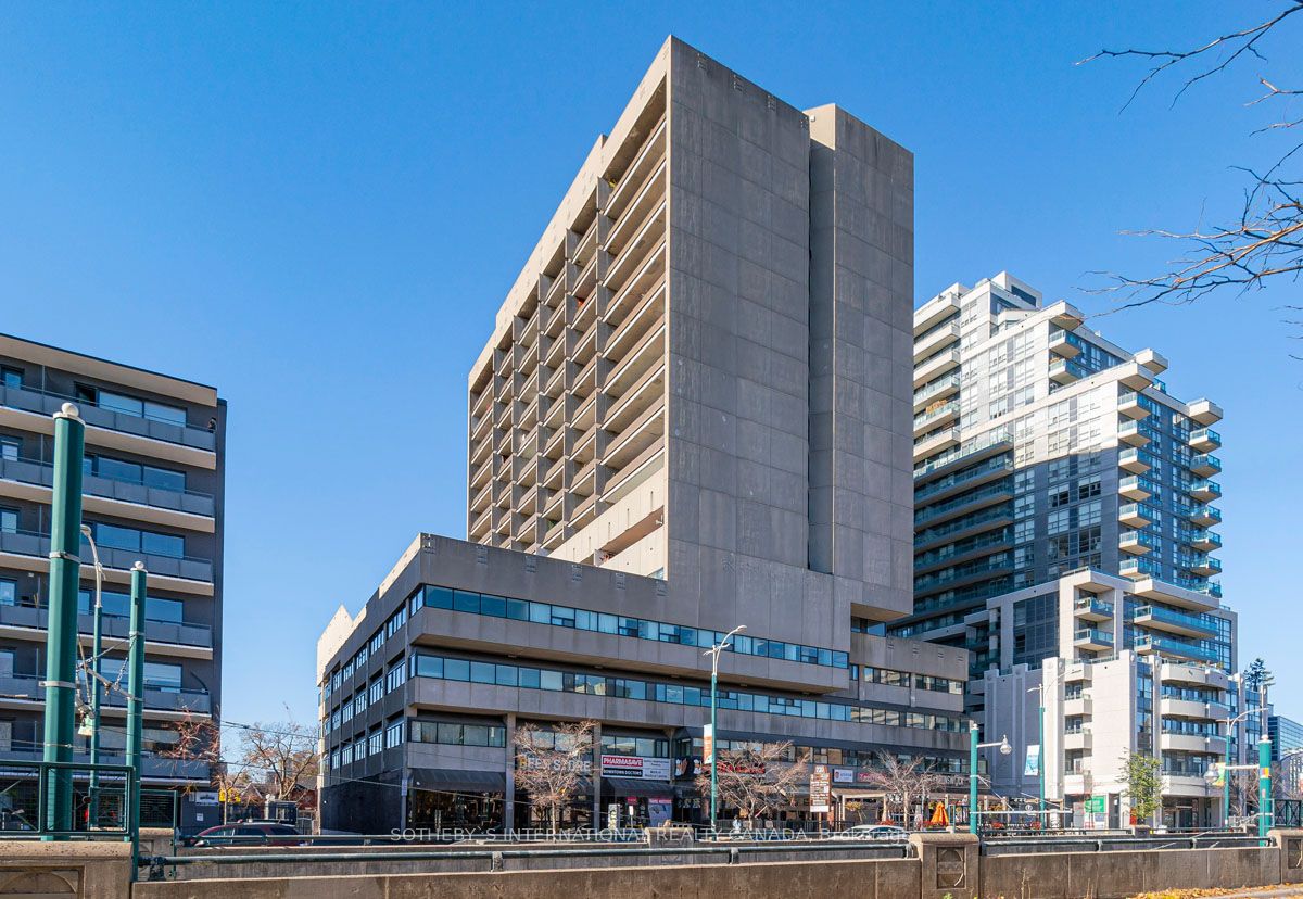 #1004 - 720 Spadina Avenue Property Photo 1