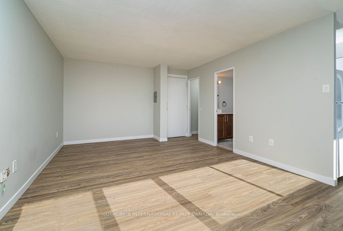 720 Spadina Avenue 1004 Property Photo 5