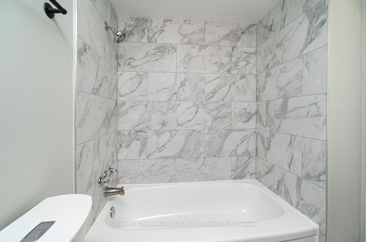 720 Spadina Avenue 1004 Property Photo 8