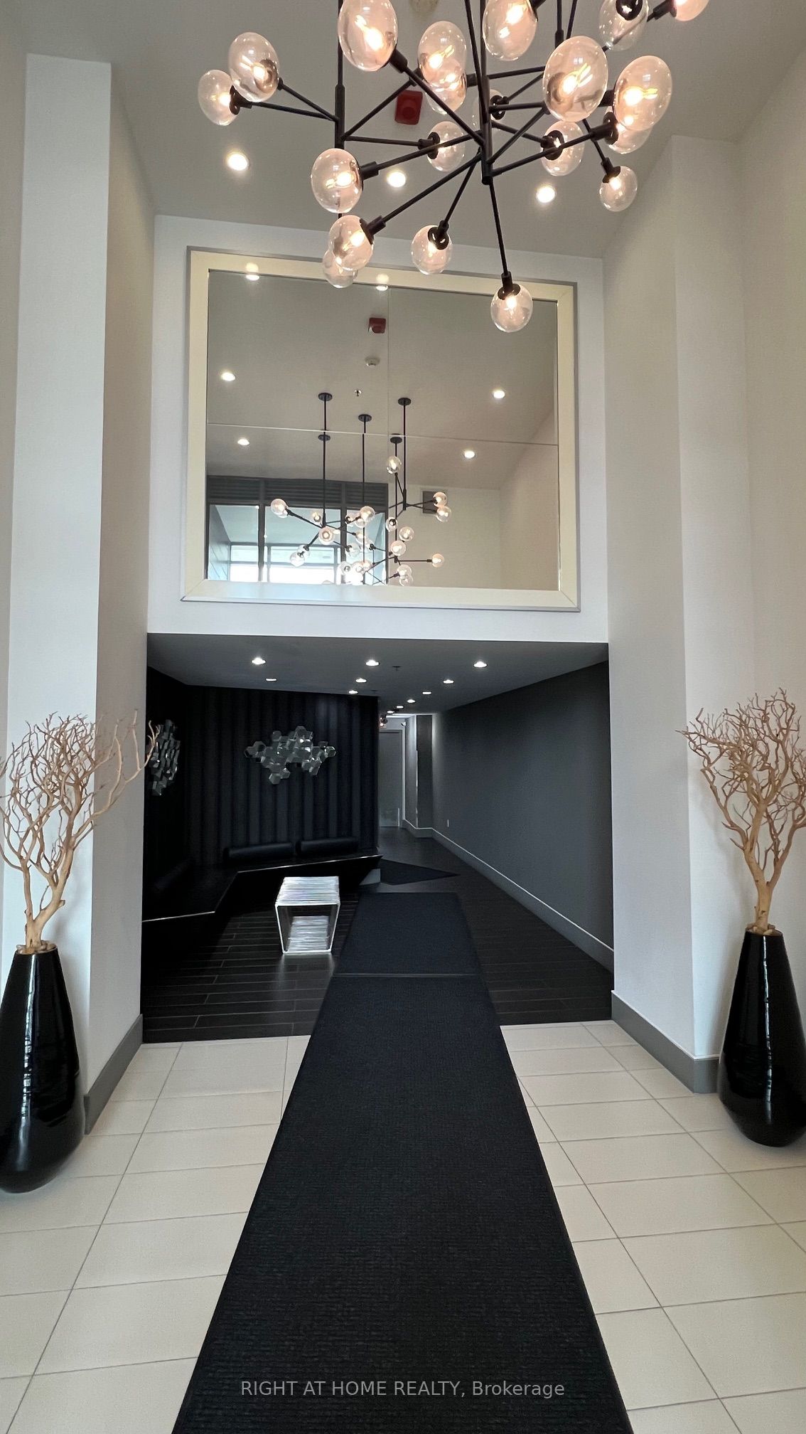 90 Trinity Street 602 Property Photo 4