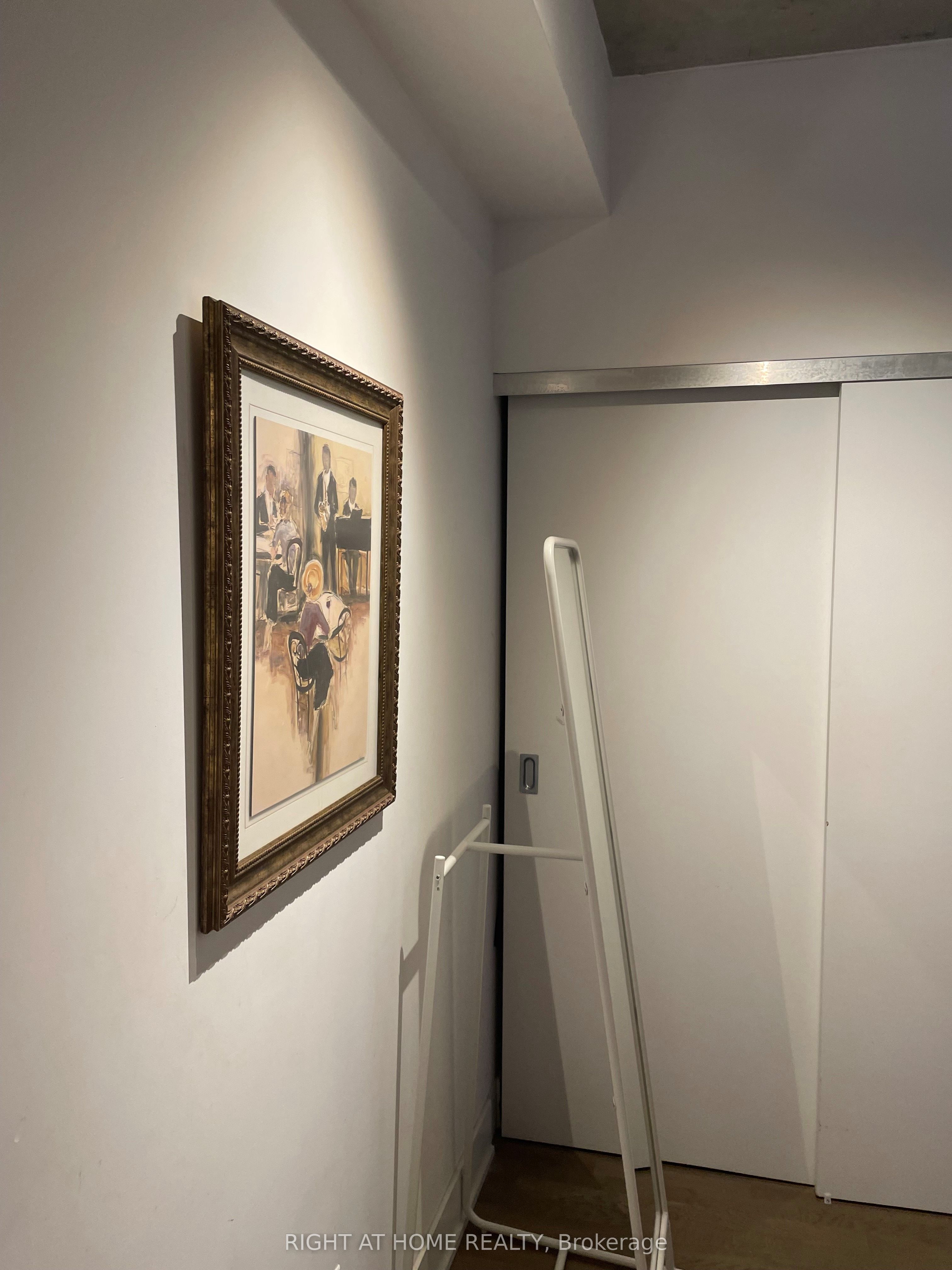 90 Trinity Street 602 Property Photo 6