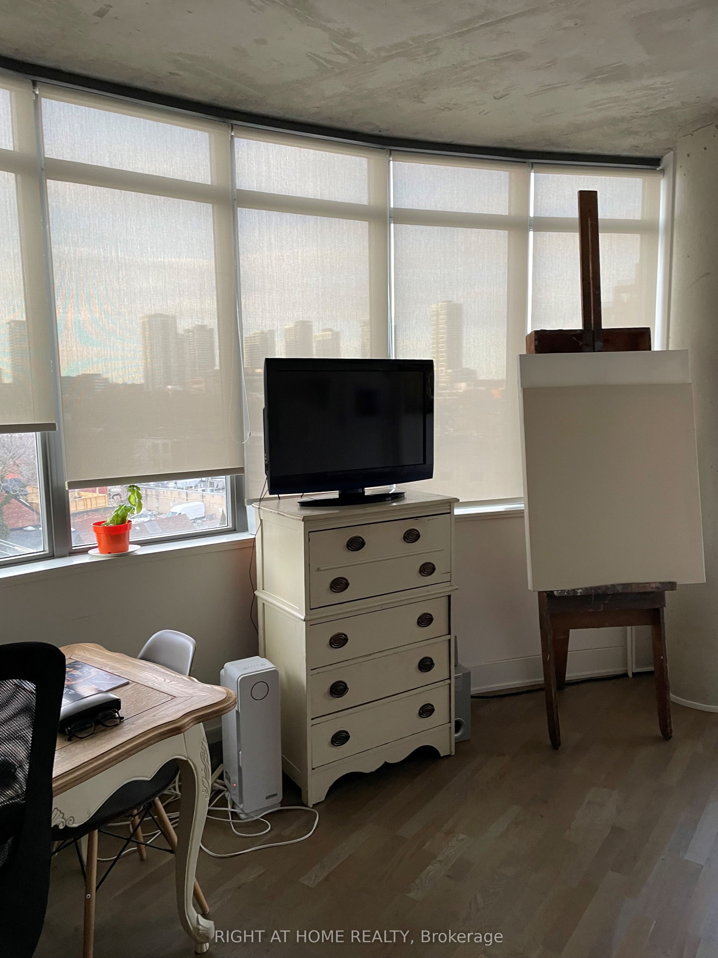 90 Trinity Street 602 Property Photo 11