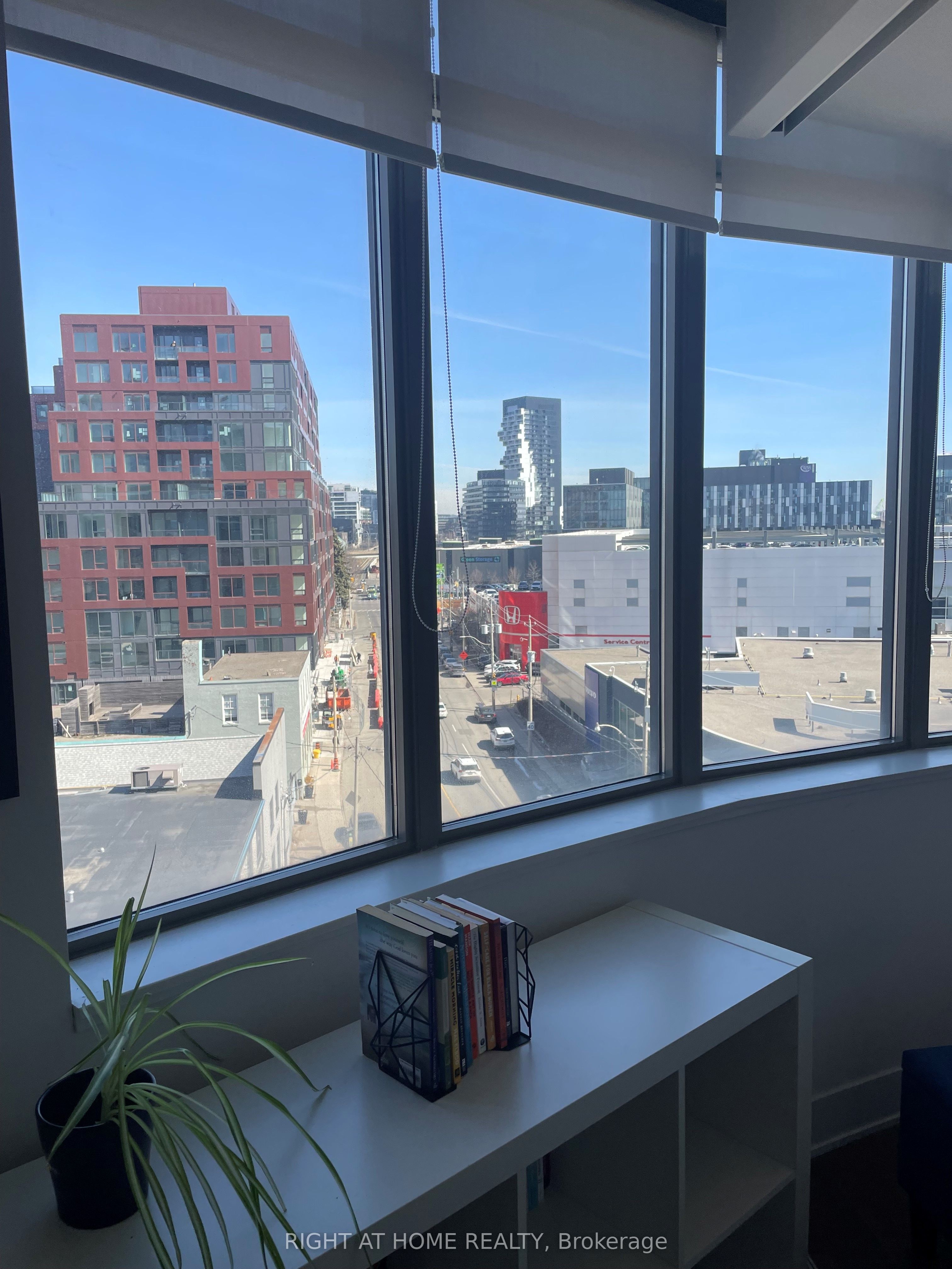 90 Trinity Street 602 Property Photo 12