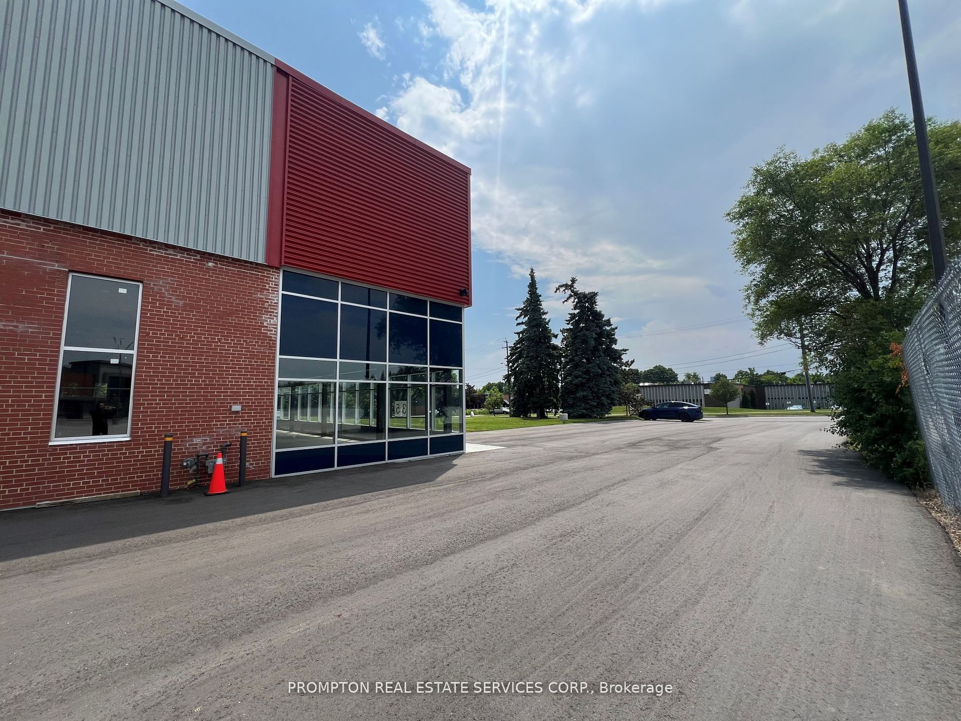 37 Prince Andrew Place Property Photo 10