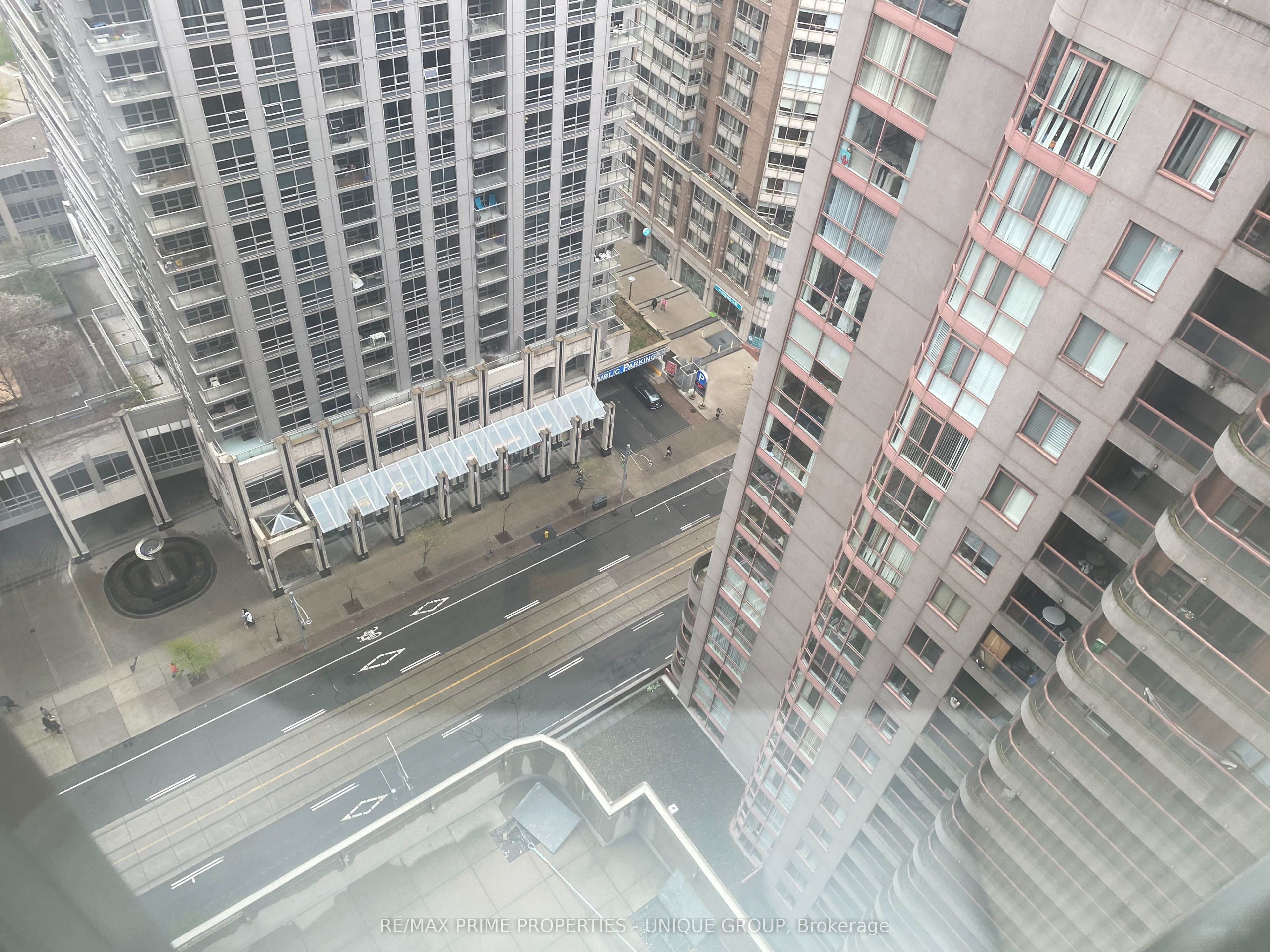 #2802 - 750 Bay Street Property Photo 18