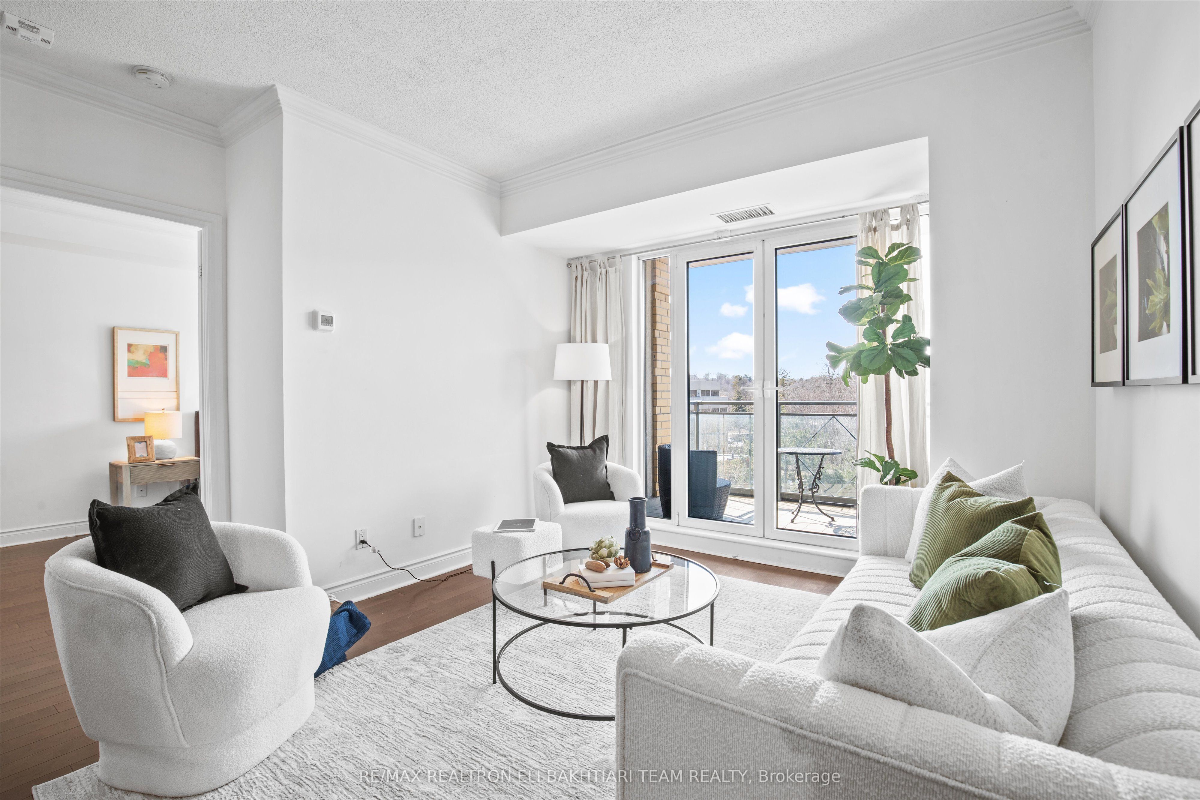 #618 - 11 William Carson Crescent Property Photo