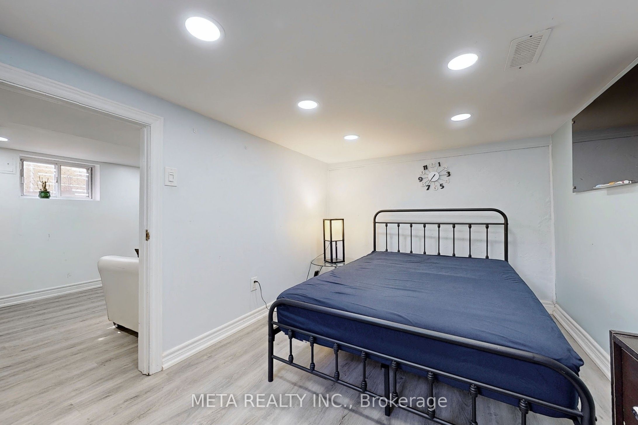 533 Westmount Avenue Property Photo 14