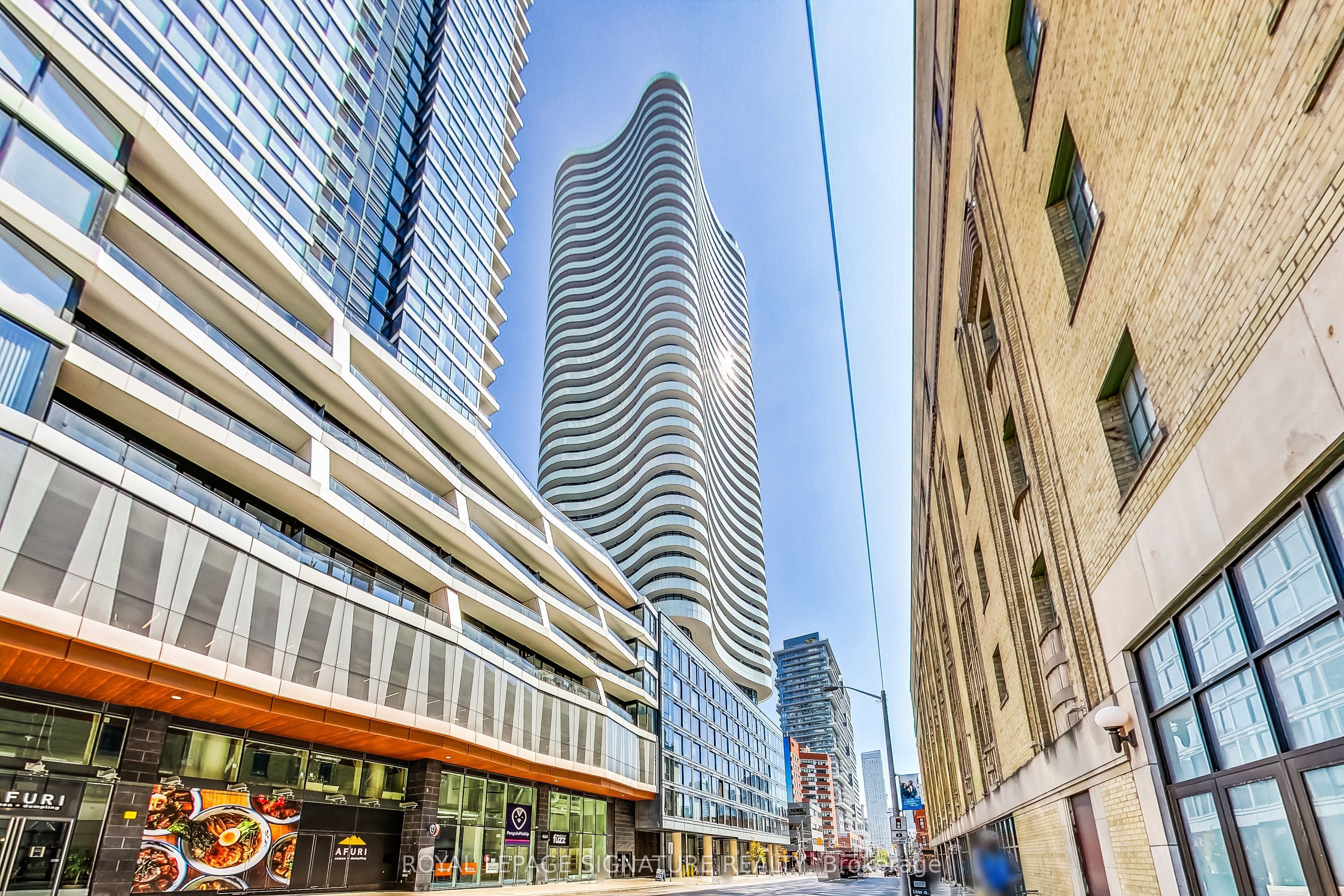 #4002 - 403 Church Street Property Photo 1