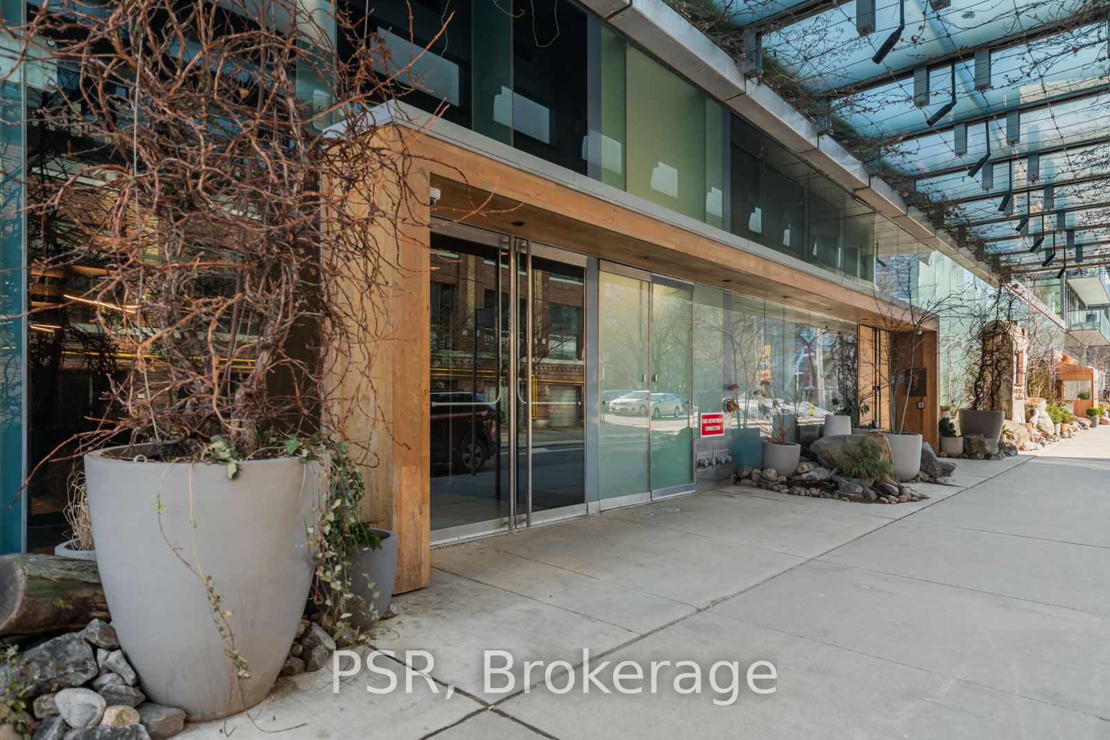 #1501 - 552 Wellington Street Property Photo 3