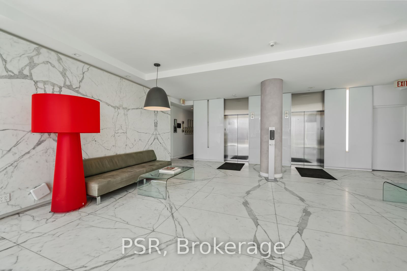 #1501 - 552 Wellington Street Property Photo 8