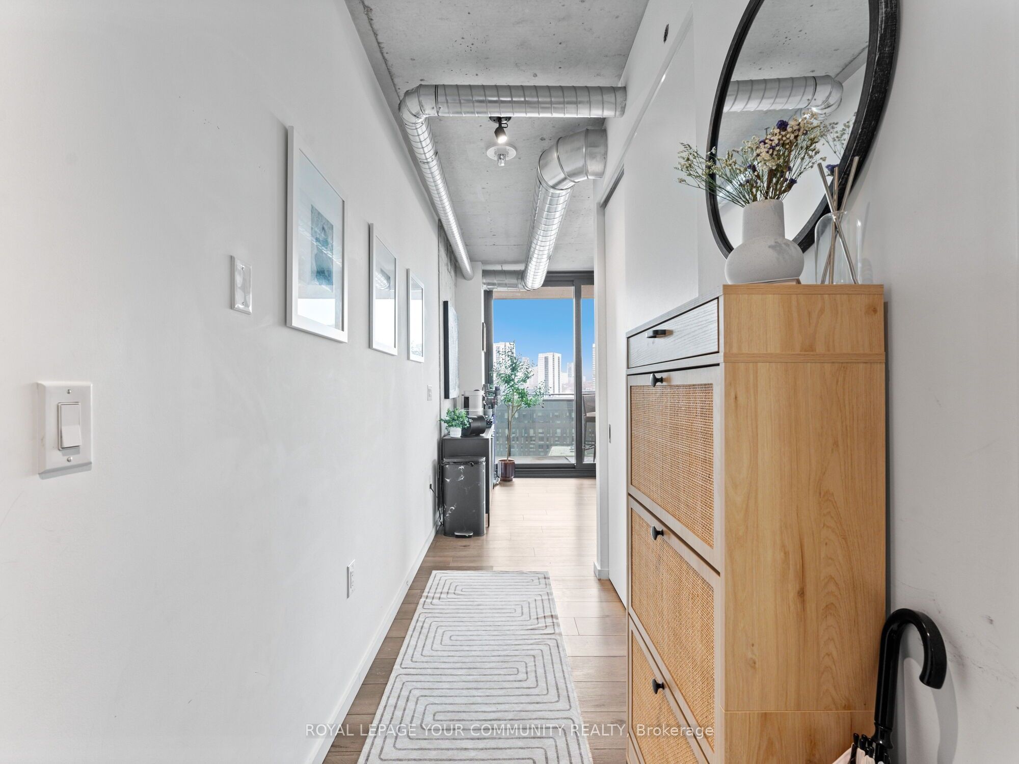 21 Lawren Harris Square N/a 1108 Property Photo 5