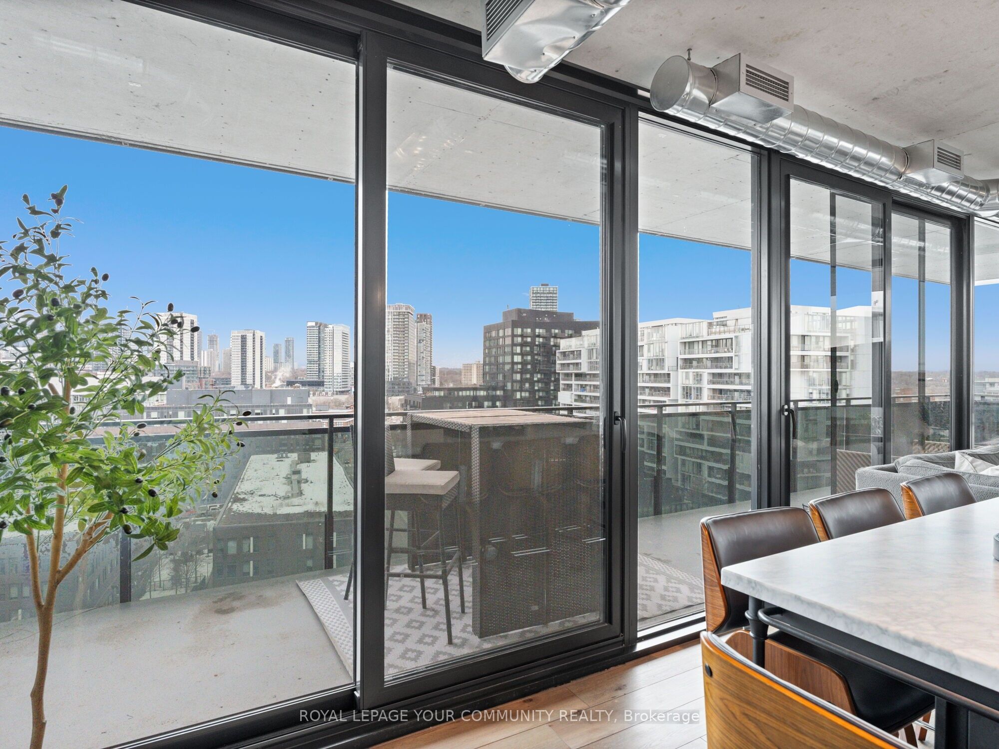 21 Lawren Harris Square N/a 1108 Property Photo 21