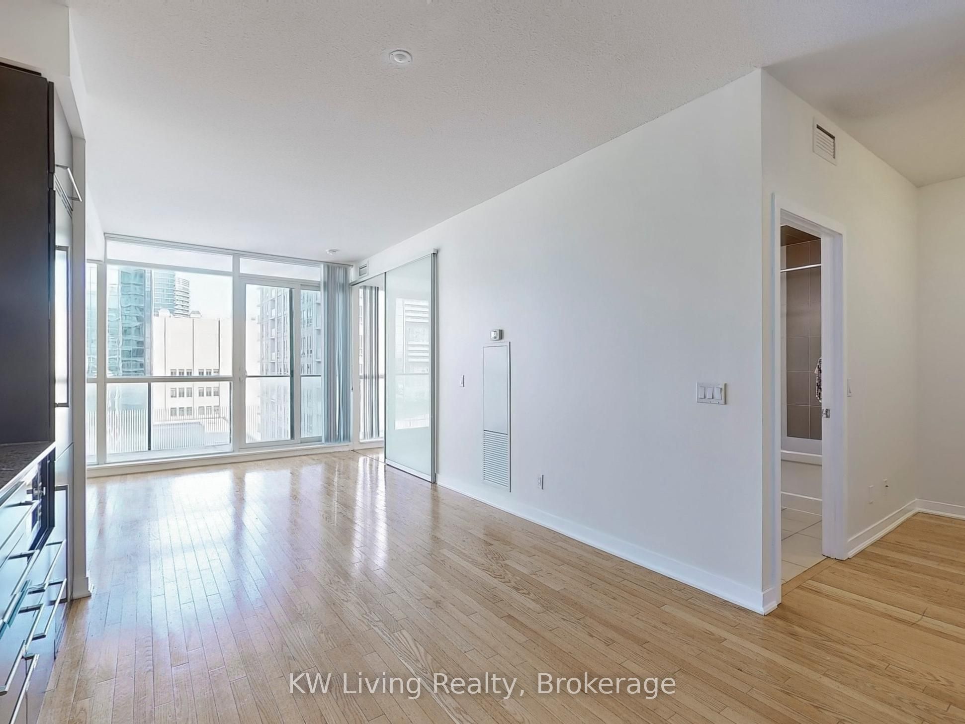 #1403 - 770 Bay Street Property Photo 1