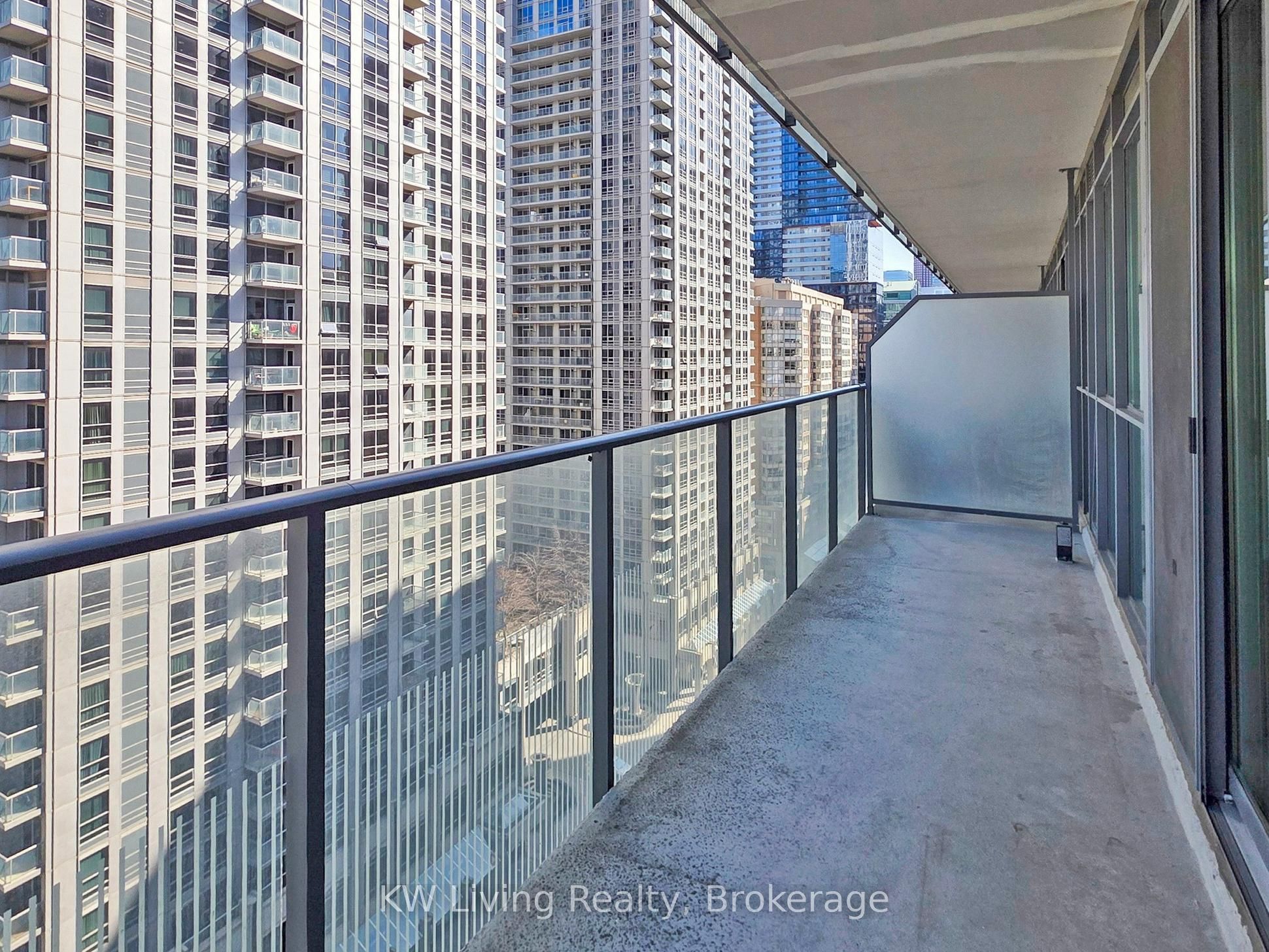 770 Bay Street 1403 Property Photo 17
