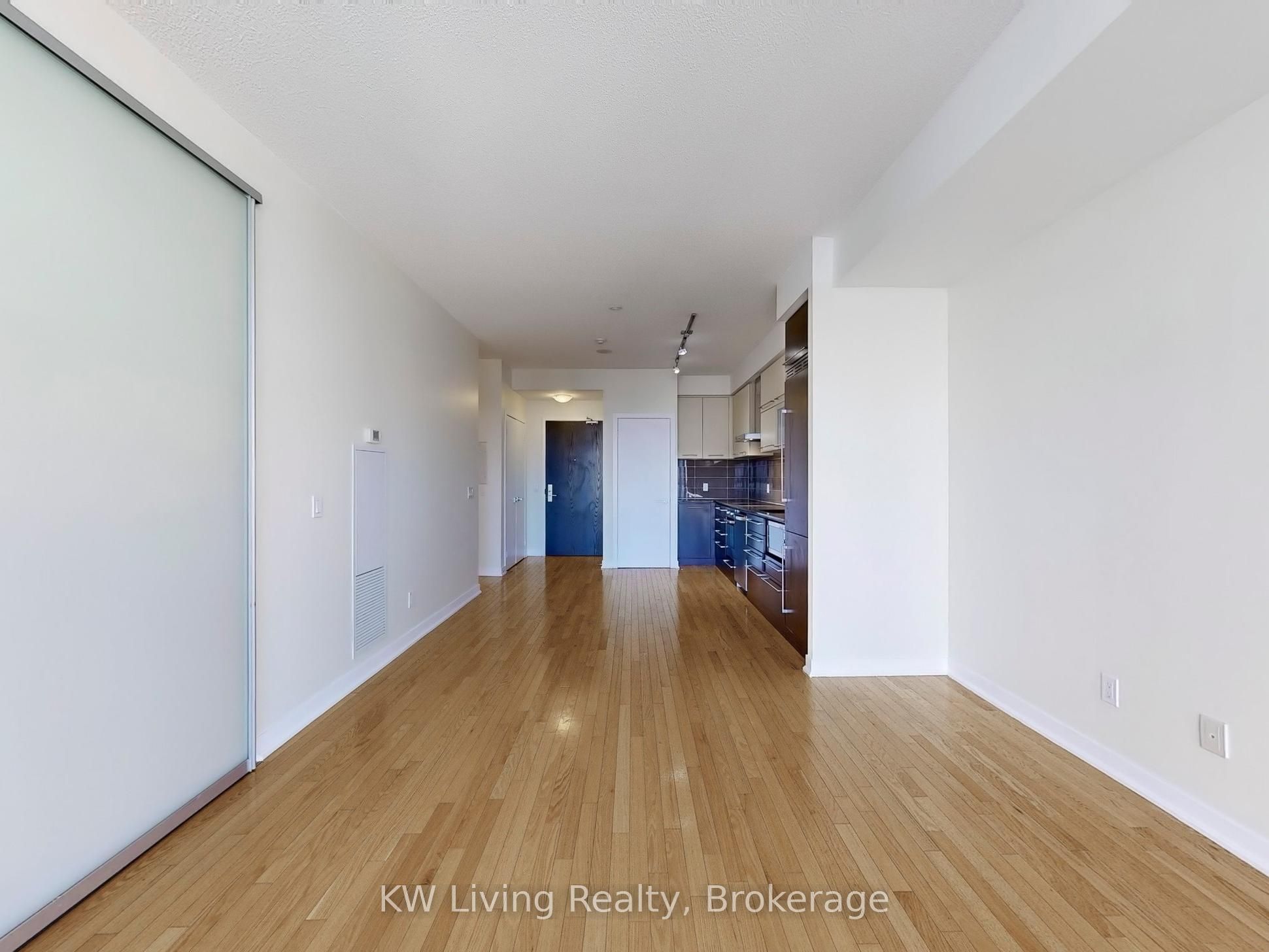 770 Bay Street 1403 Property Photo 36