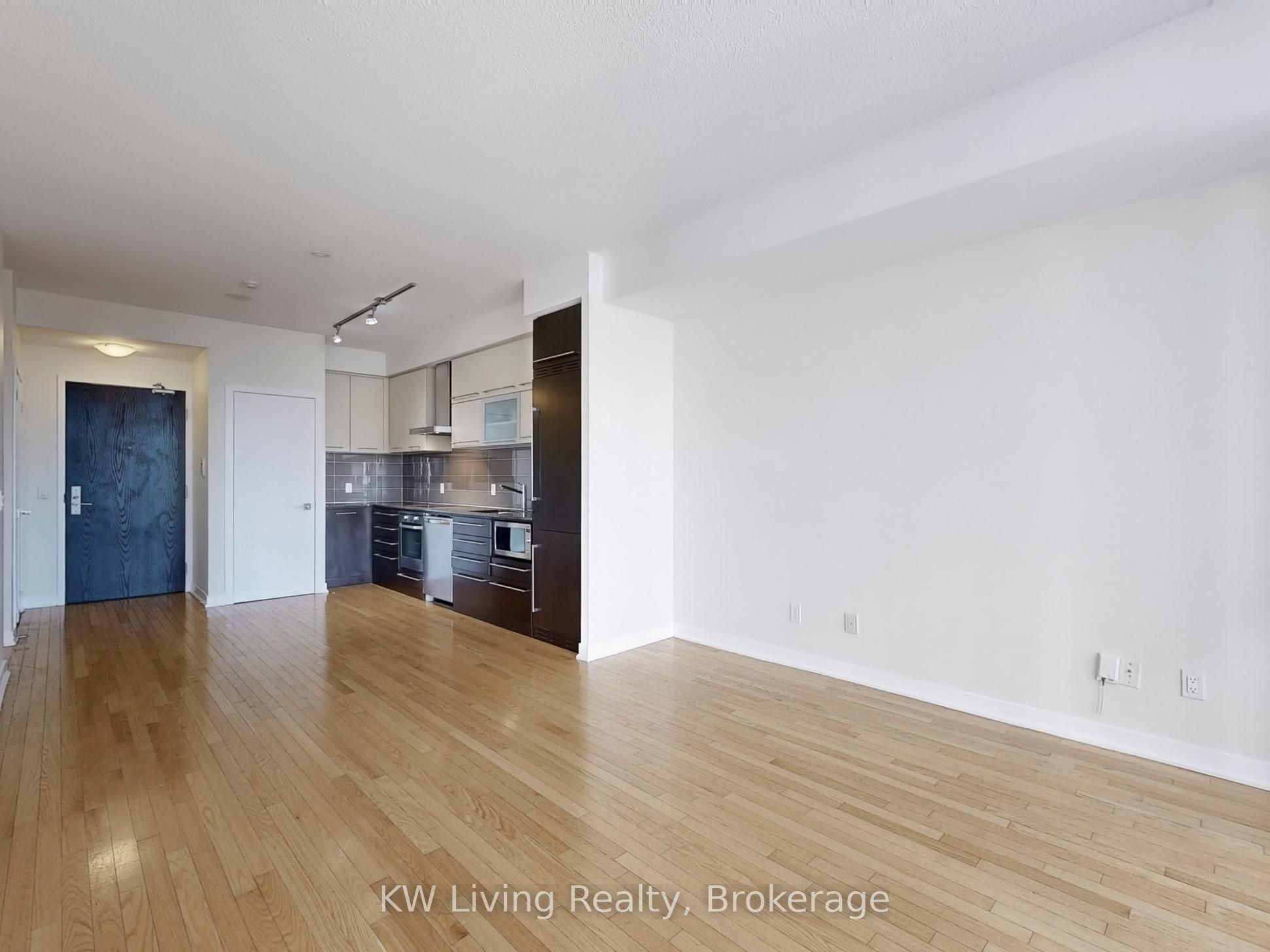 770 Bay Street 1403 Property Photo 37