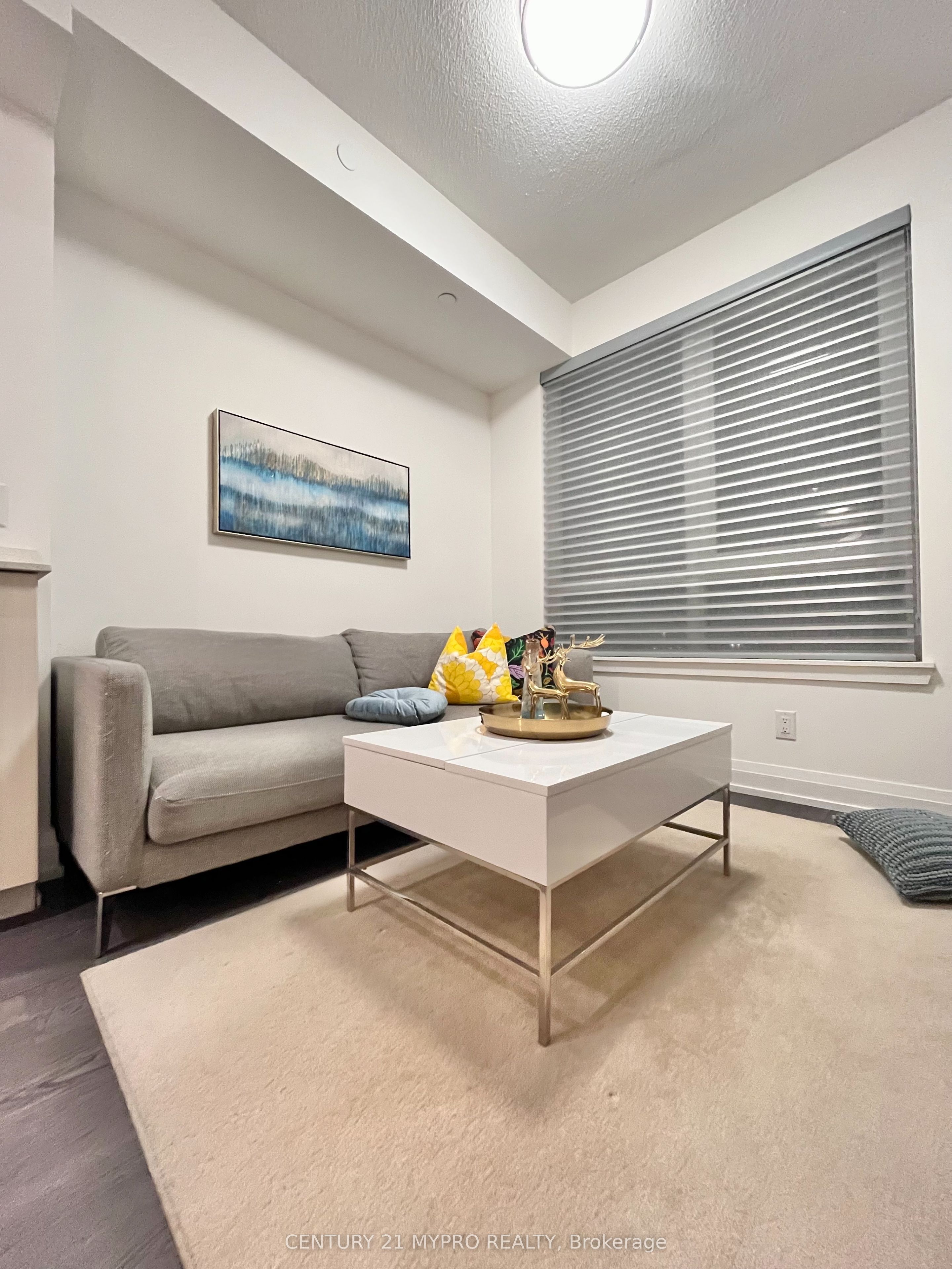 #1027 - 591 Sheppard Avenue Property Photo 3