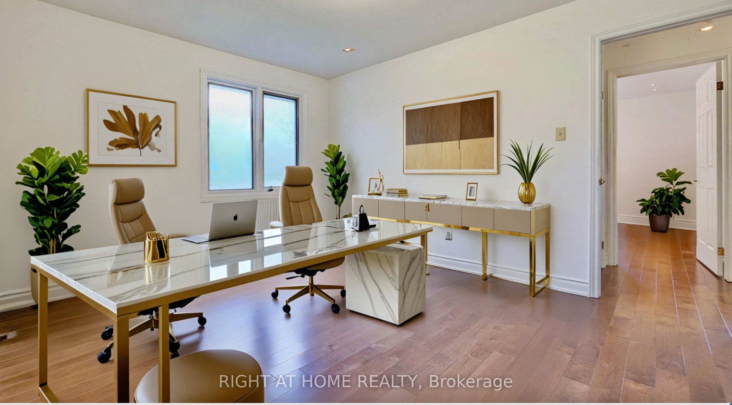 89 Yonge Boulevard Property Photo 28