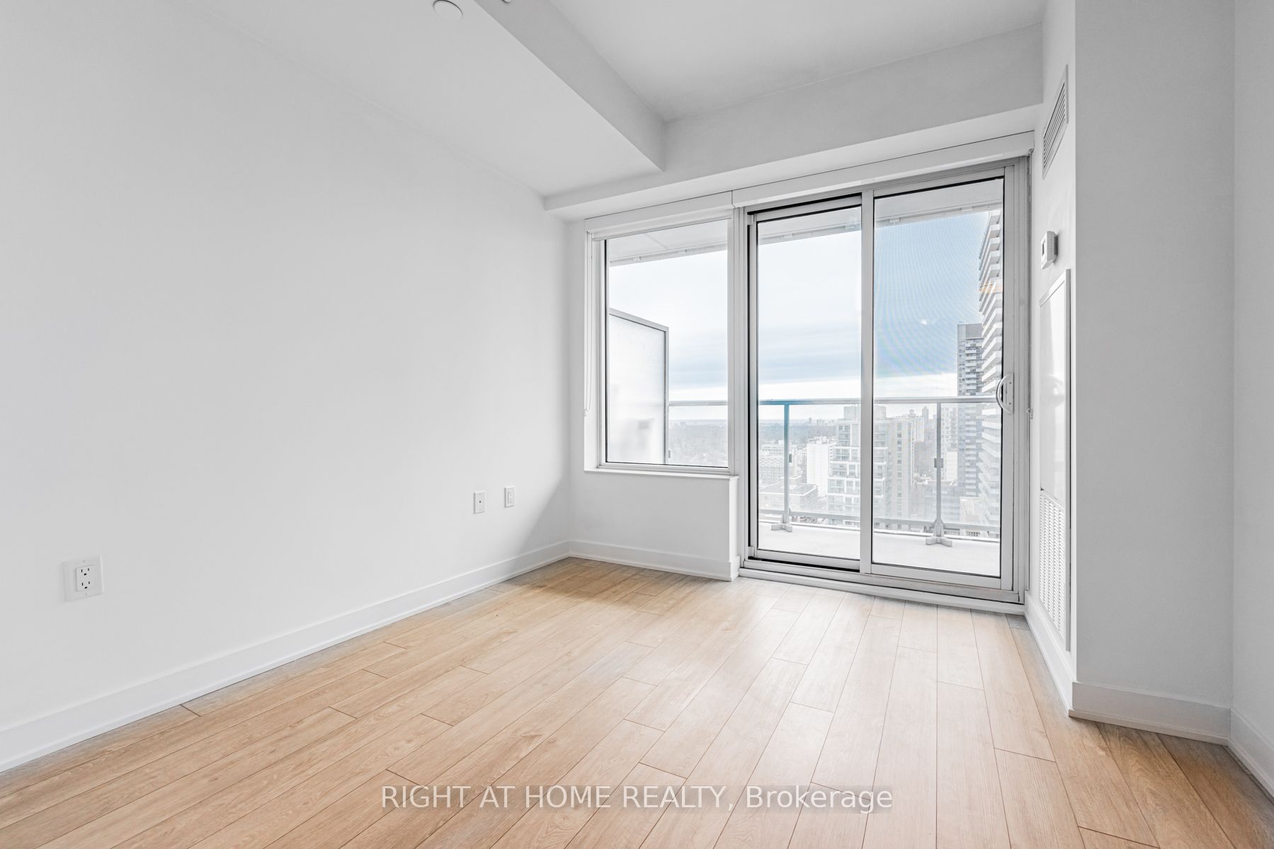 #2305 - 195 Redpath Avenue Property Photo 4