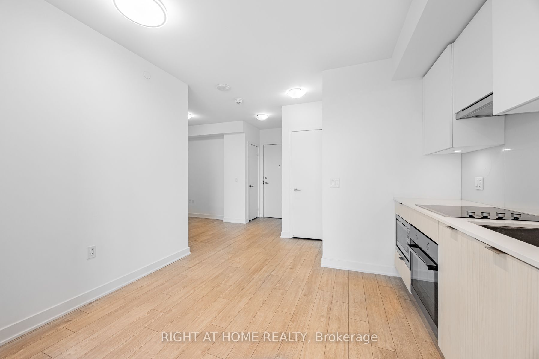 #2305 - 195 Redpath Avenue Property Photo 5