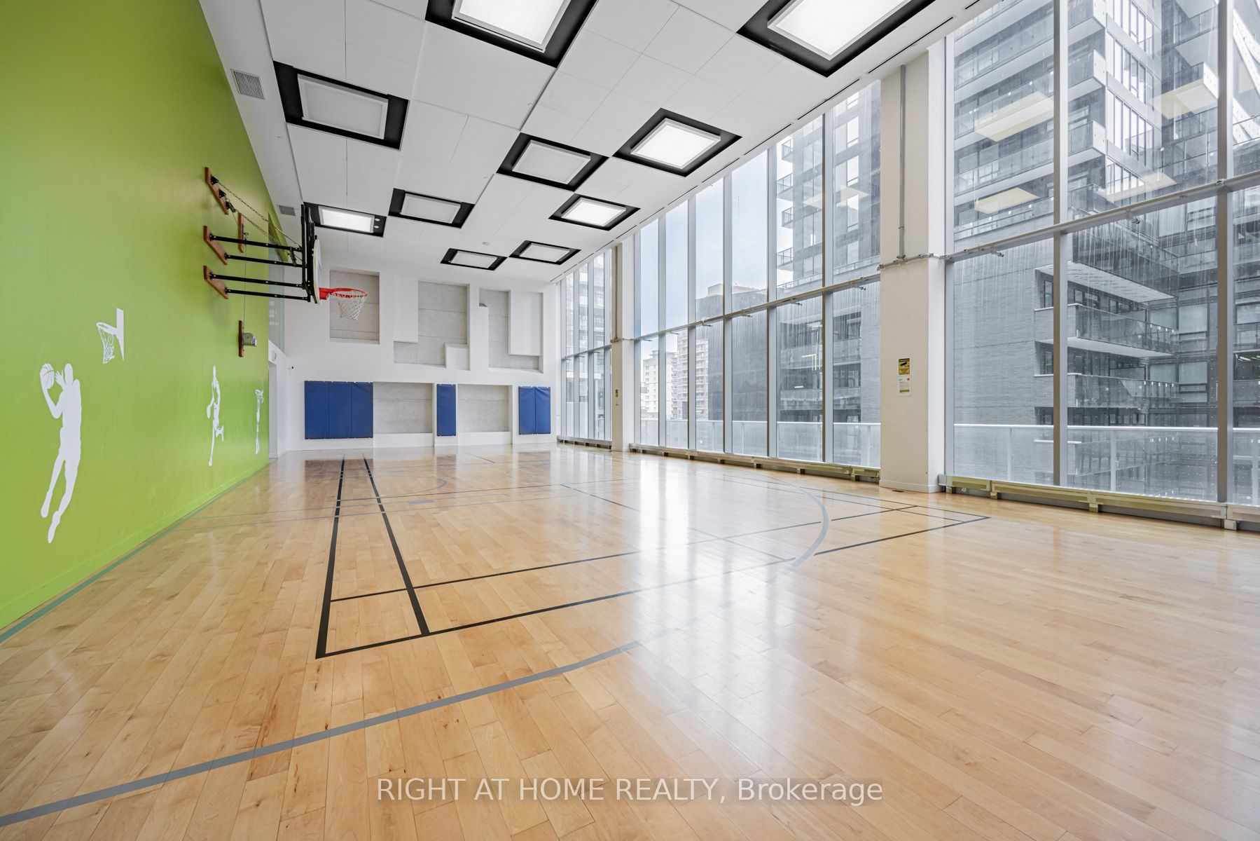 #2305 - 195 Redpath Avenue Property Photo 13