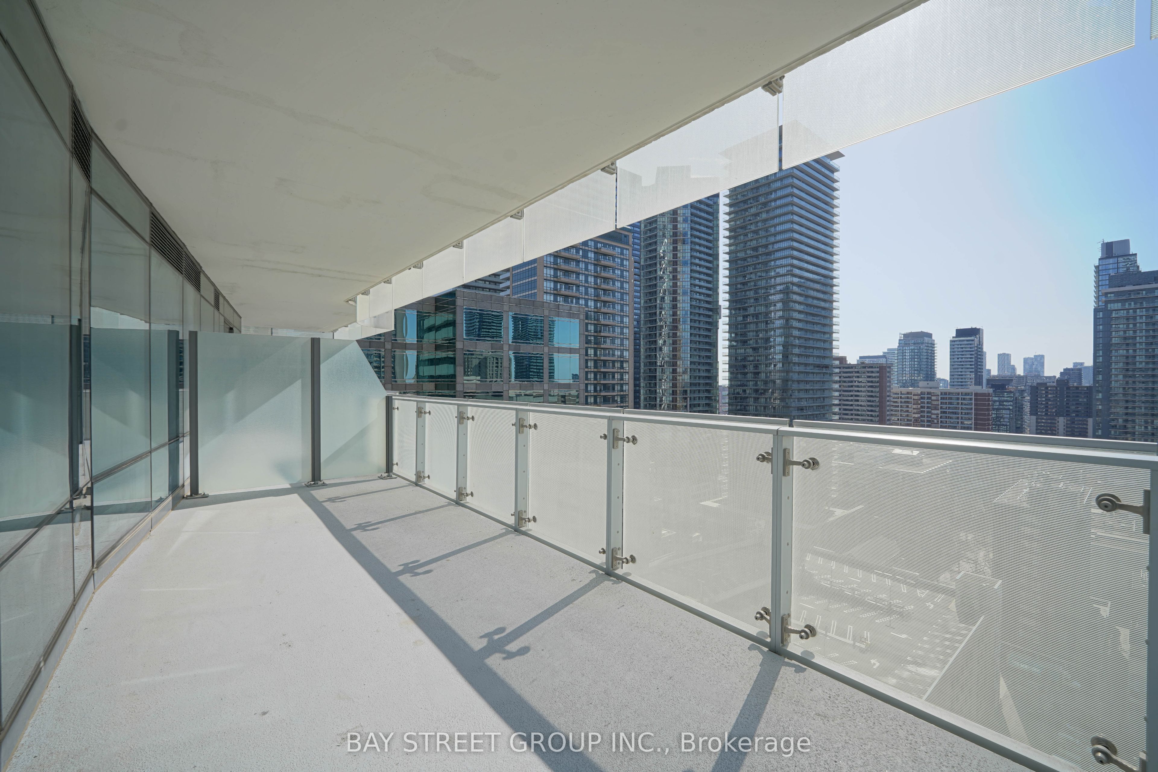 #1605 - 1 Bloor Street Property Photo 9