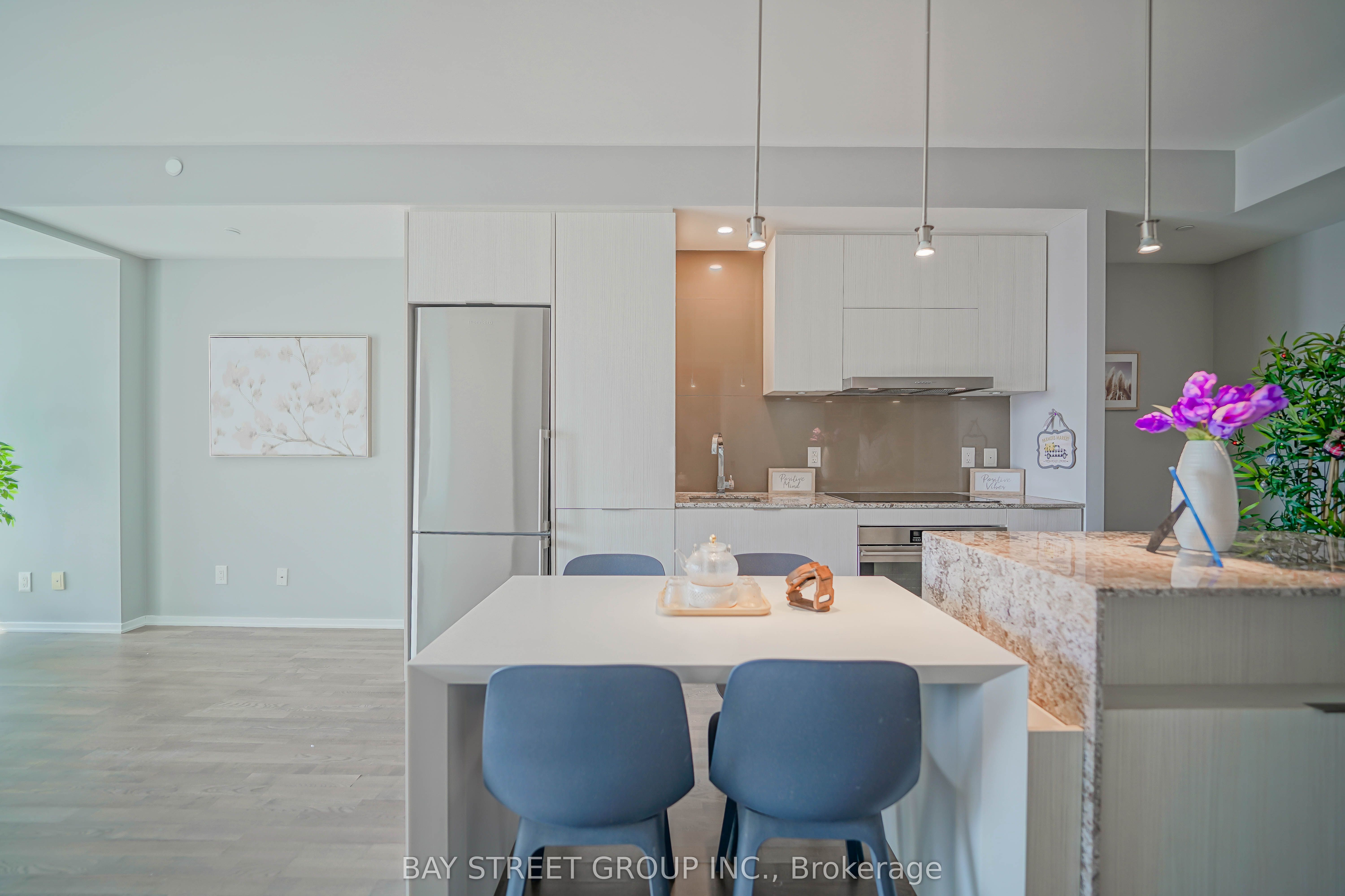 #1605 - 1 Bloor Street Property Photo 16