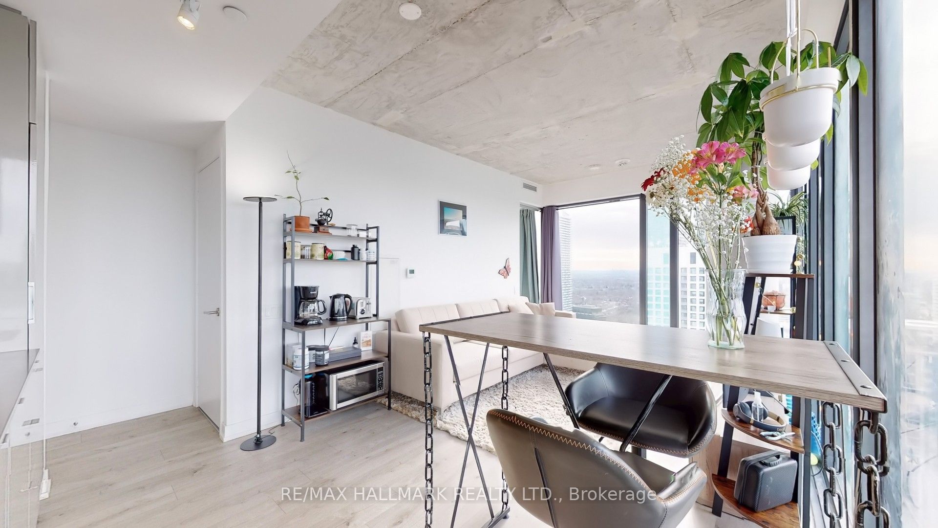 #4203 - 161 Roehampton Avenue Property Photo 14