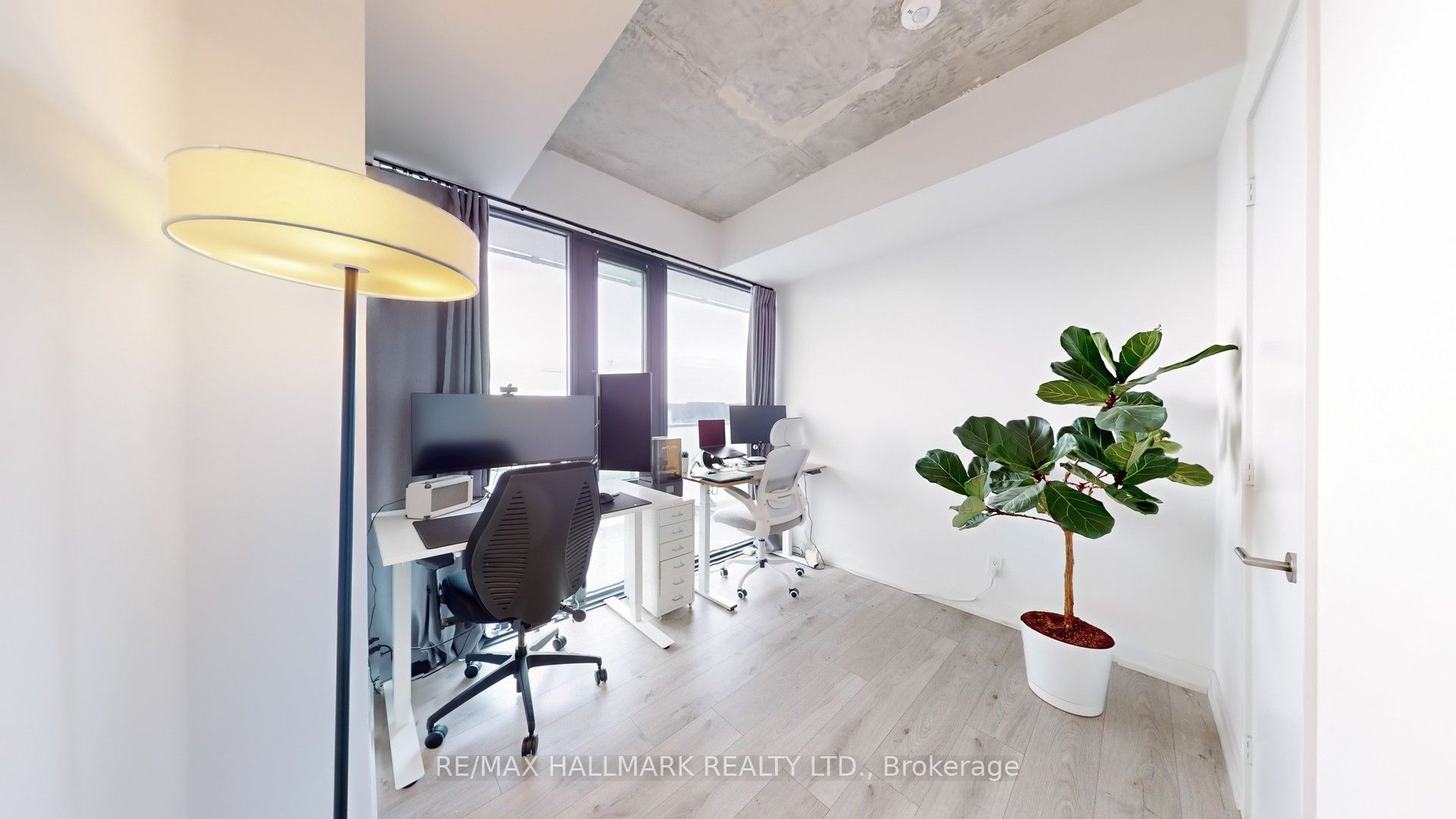 #4203 - 161 Roehampton Avenue Property Photo 24