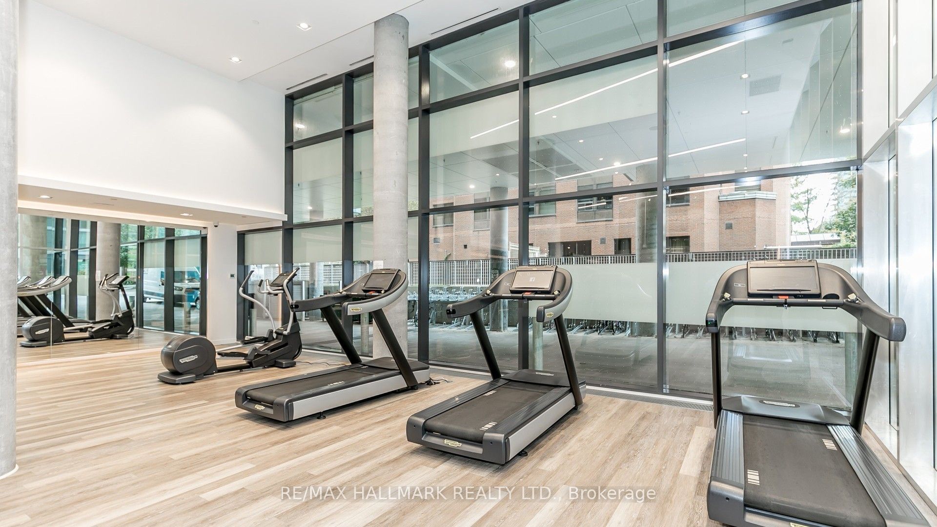#4203 - 161 Roehampton Avenue Property Photo 41