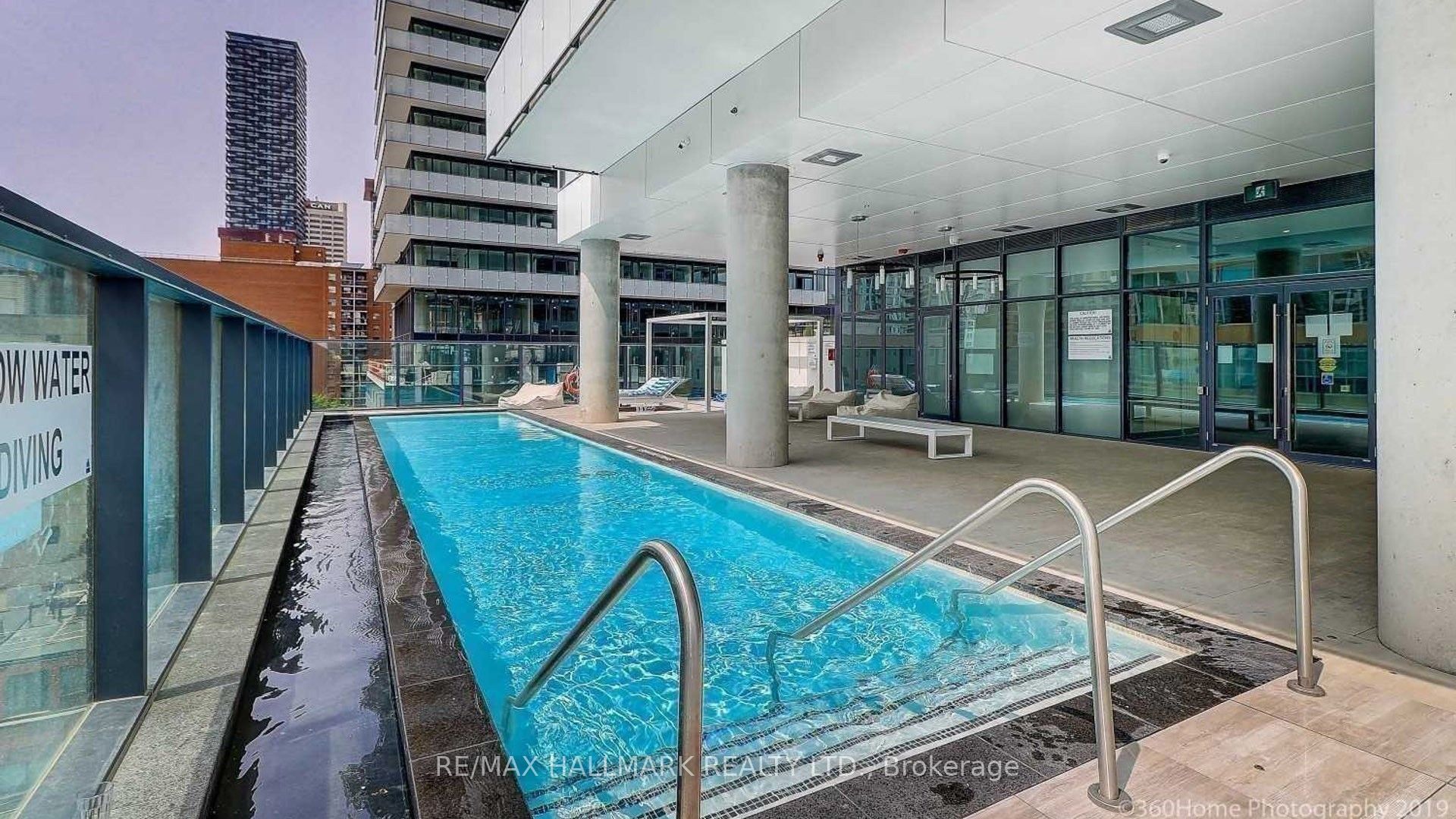 #4203 - 161 Roehampton Avenue Property Photo 43