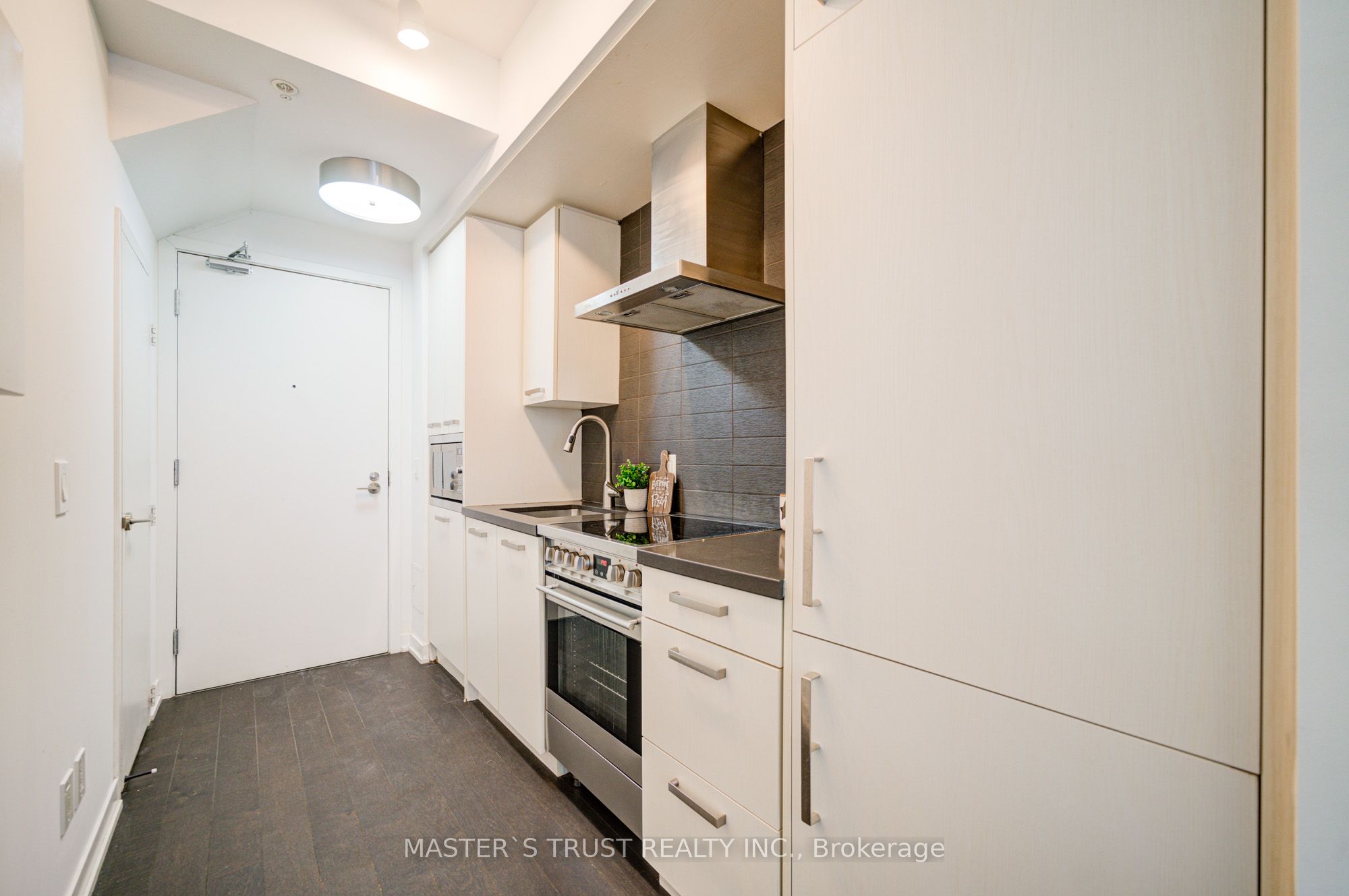 #n101 - 455 Front Street Property Photo 12