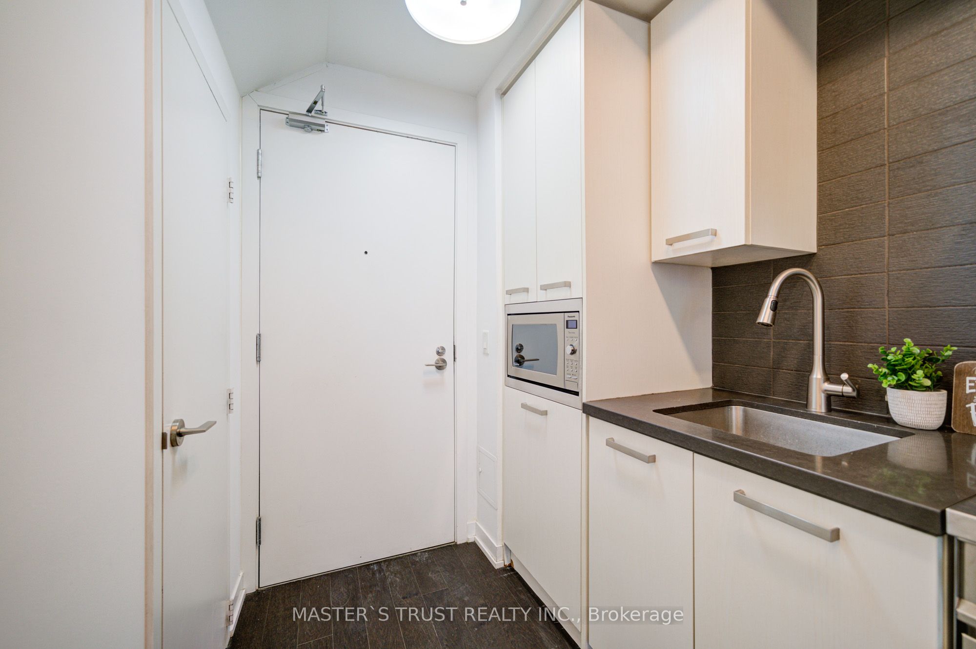 #n101 - 455 Front Street Property Photo 13